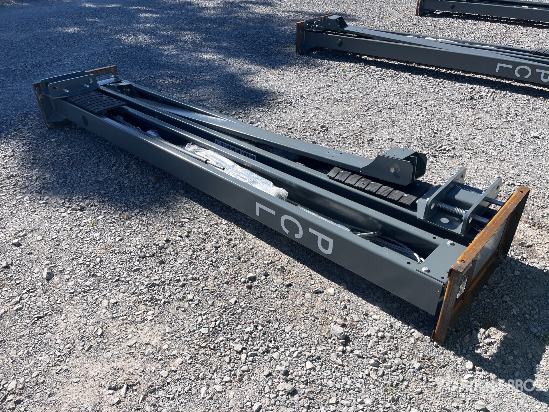 Aspect général with Image, coin avant droit