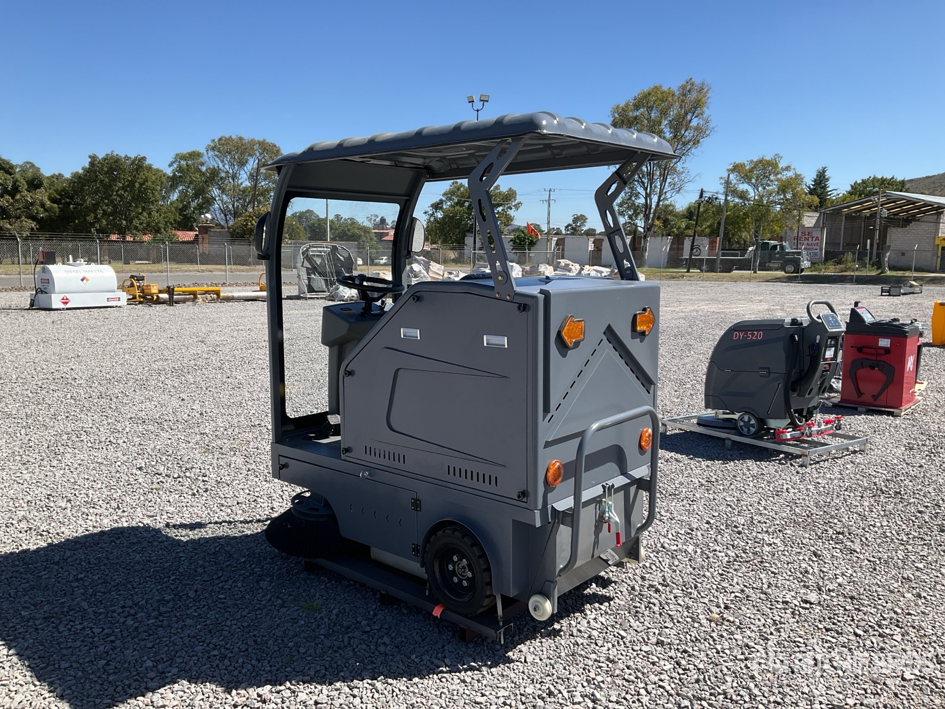 General Appearance with Imagen: esquina trasera izquierda