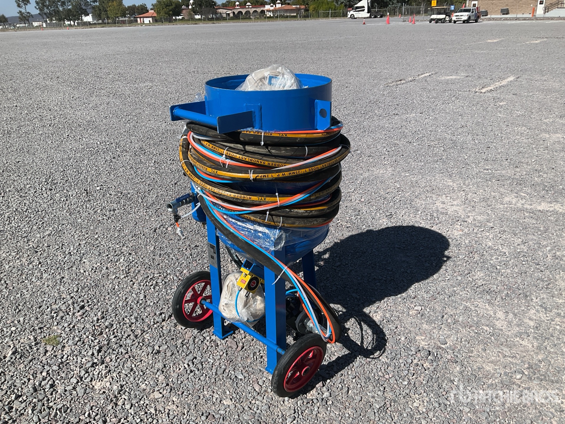 General Appearance with Featured Photo