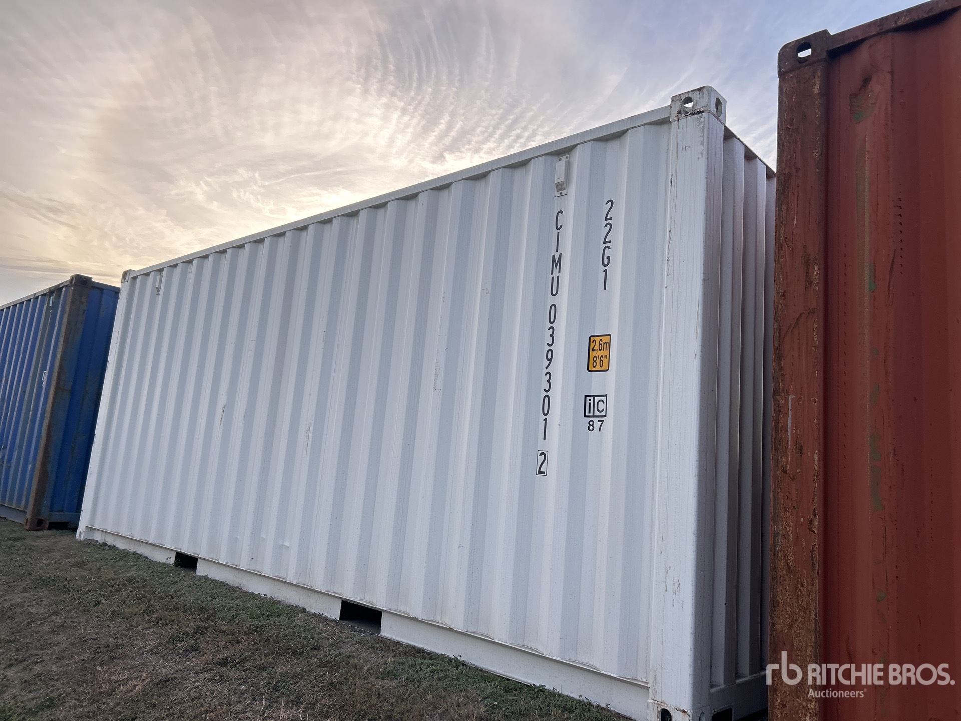 General Appearance with Image, coin avant droit