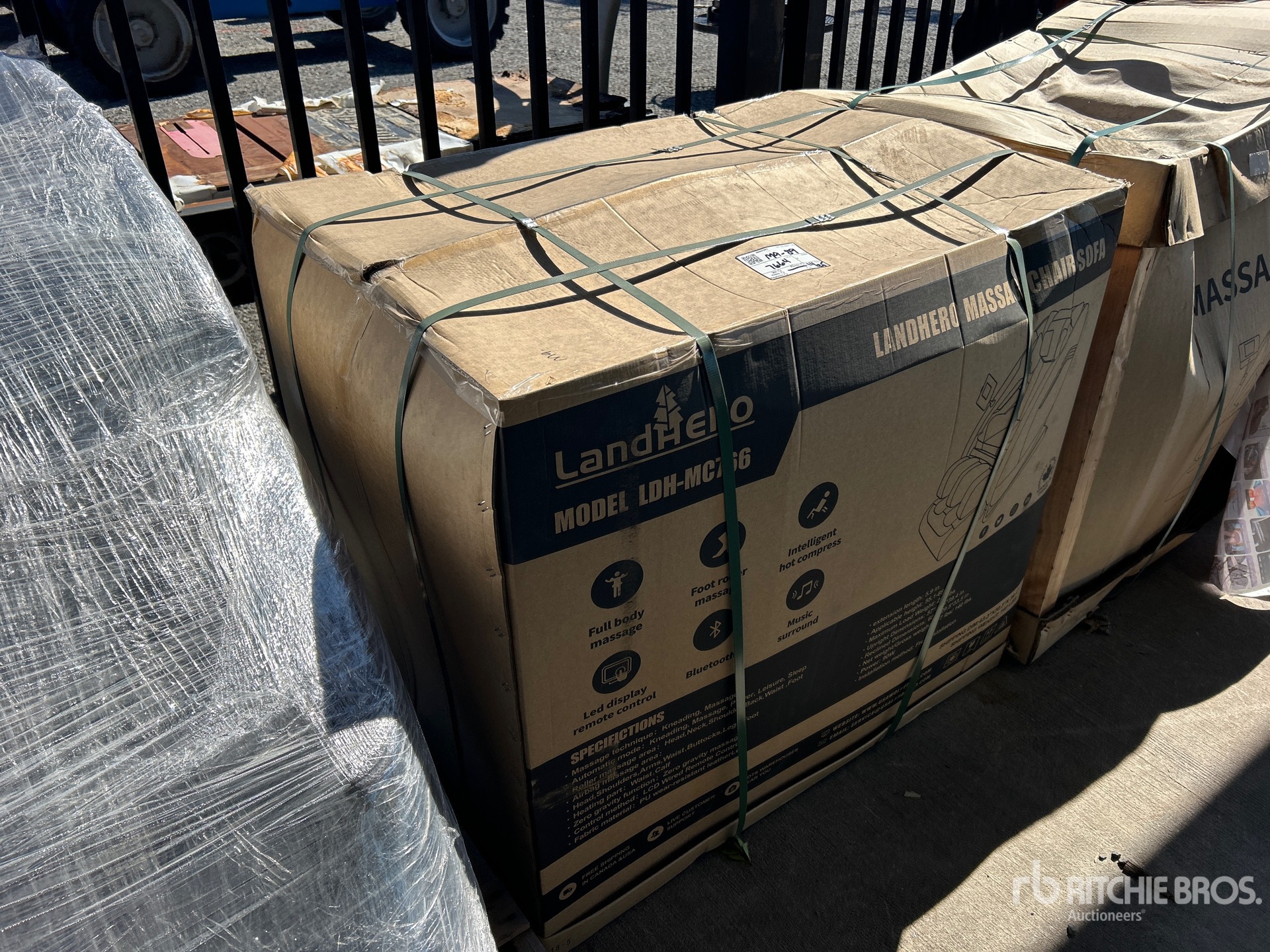 General Appearance with Picture, Right Front Corner