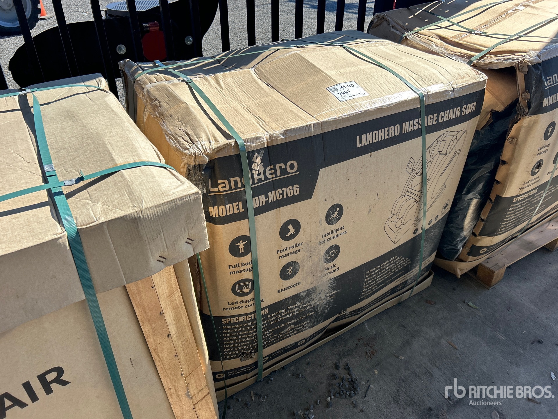 General Appearance with Picture, Right Front Corner