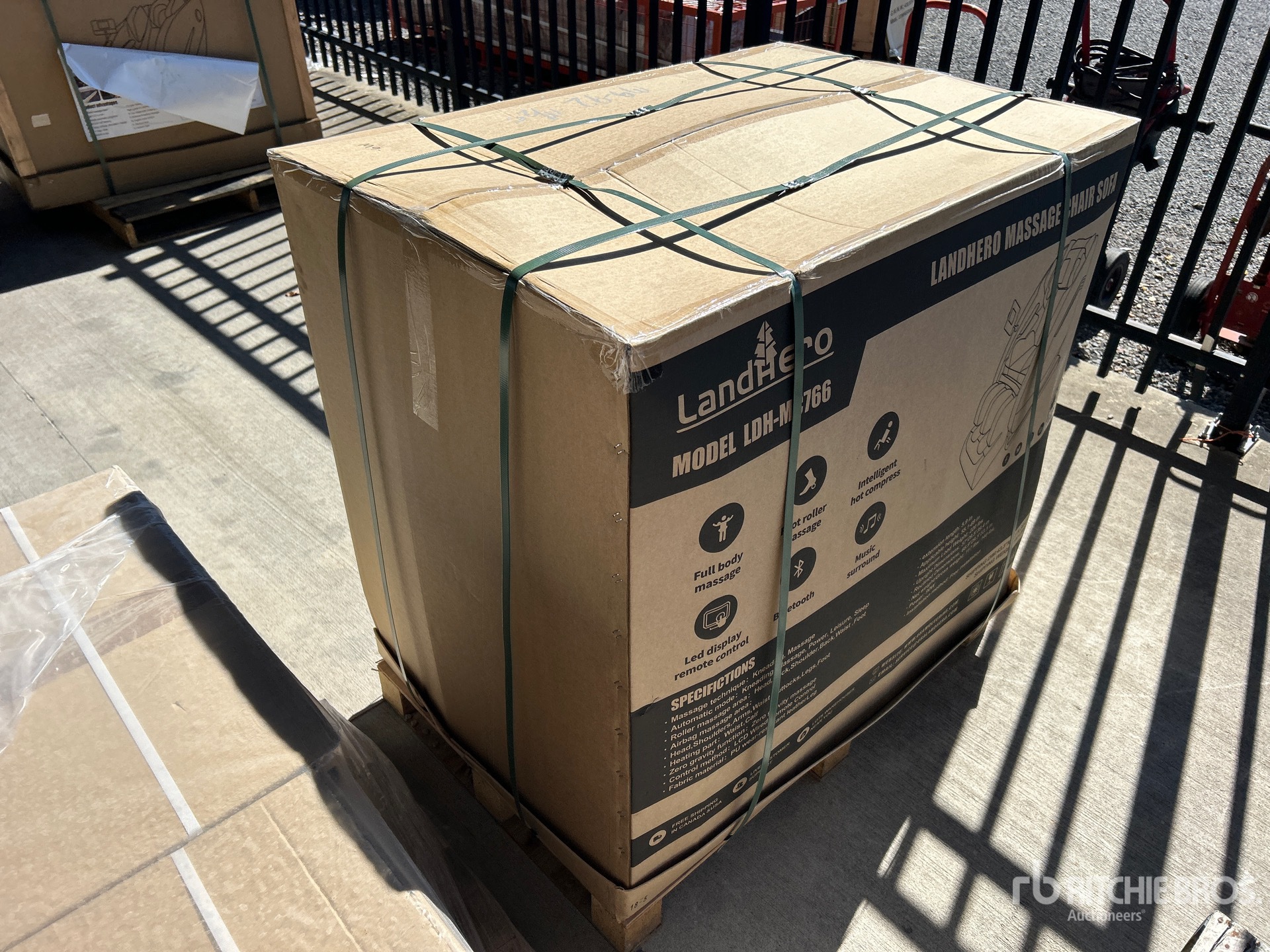 General Appearance with Picture, Left Rear Corner