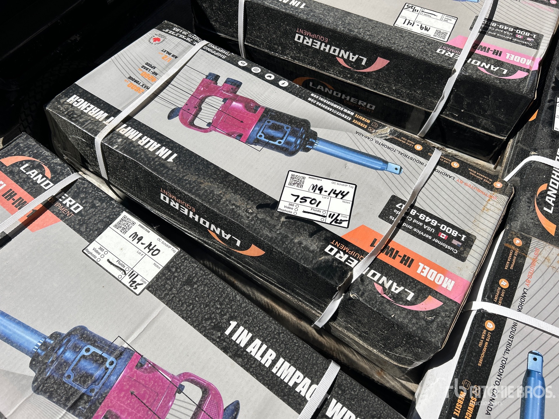 General Appearance with Bild, Ecke hinten rechts