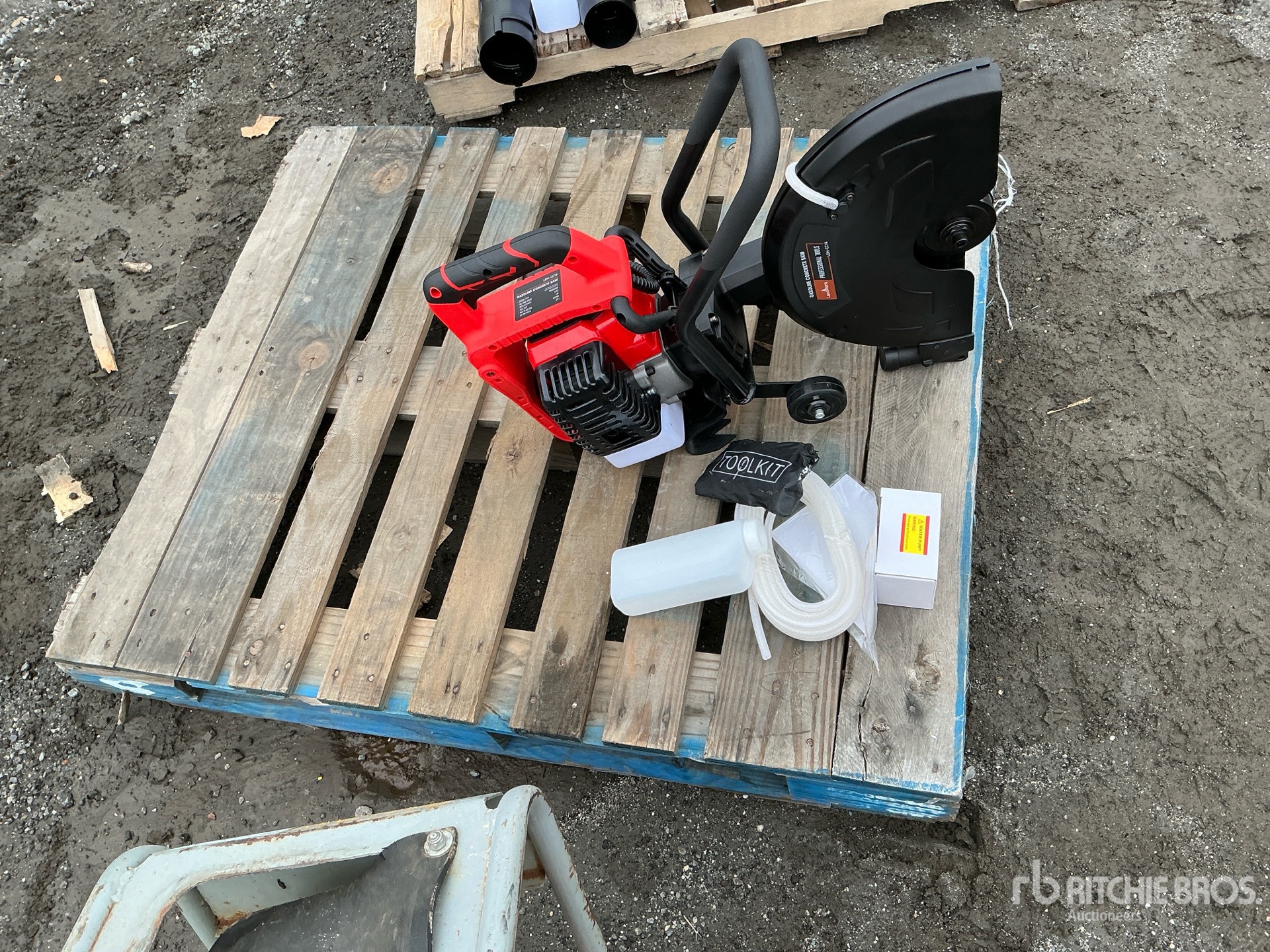 General Appearance with Featured Photo