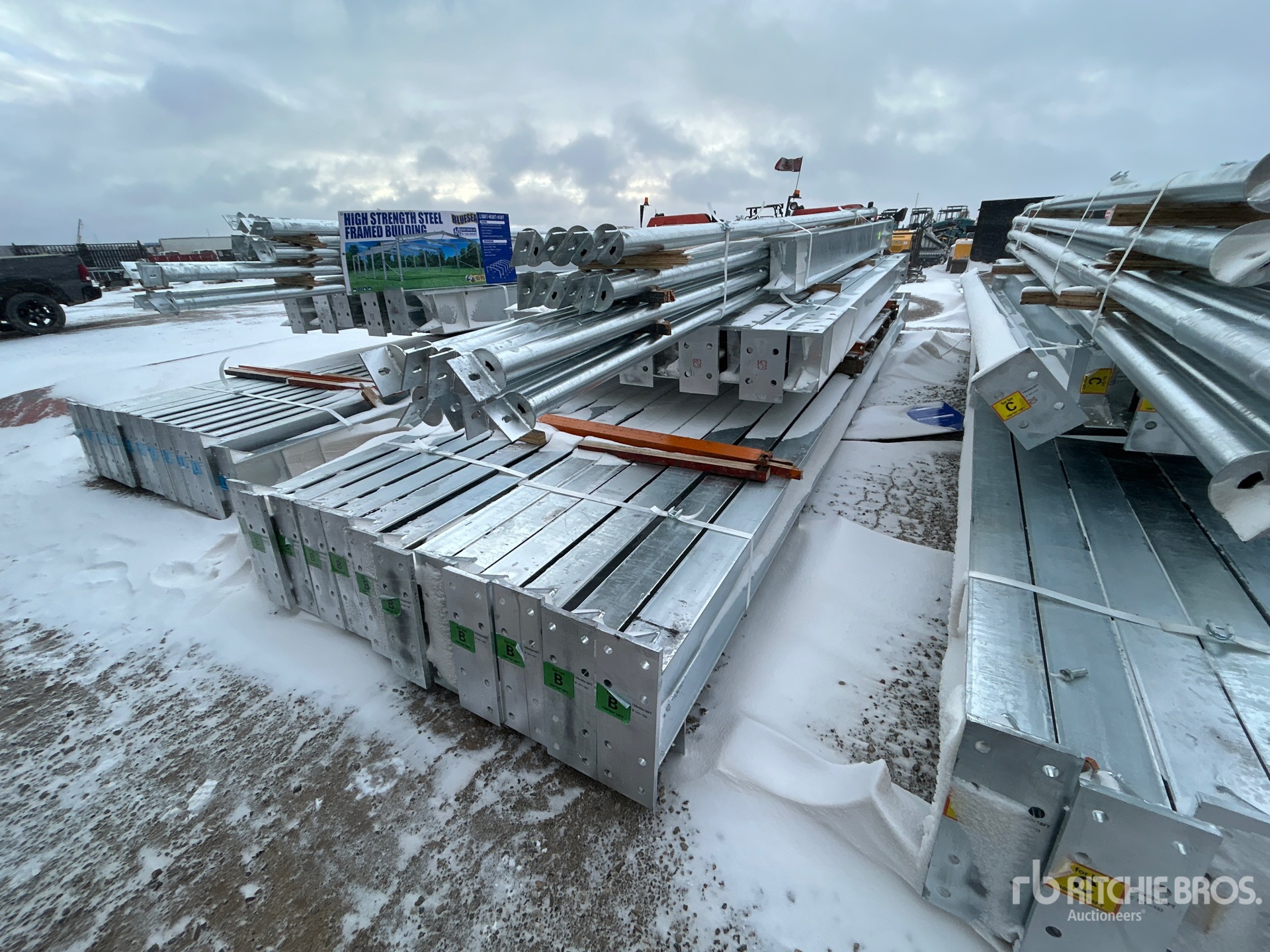 General Appearance with Bild, Ecke vorne links