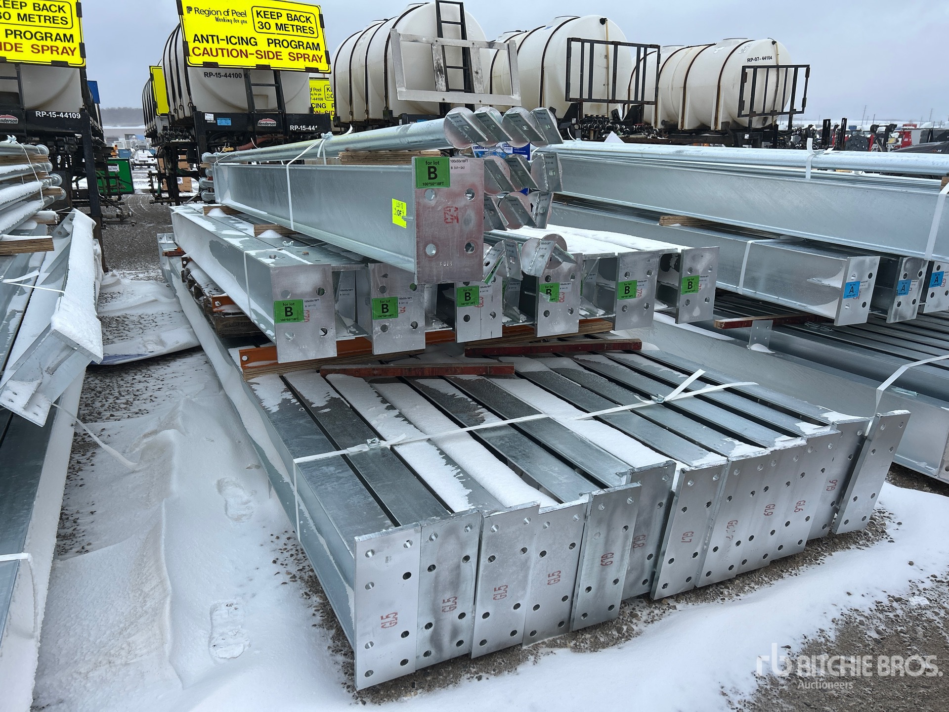 General Appearance with Bild, Ecke hinten links