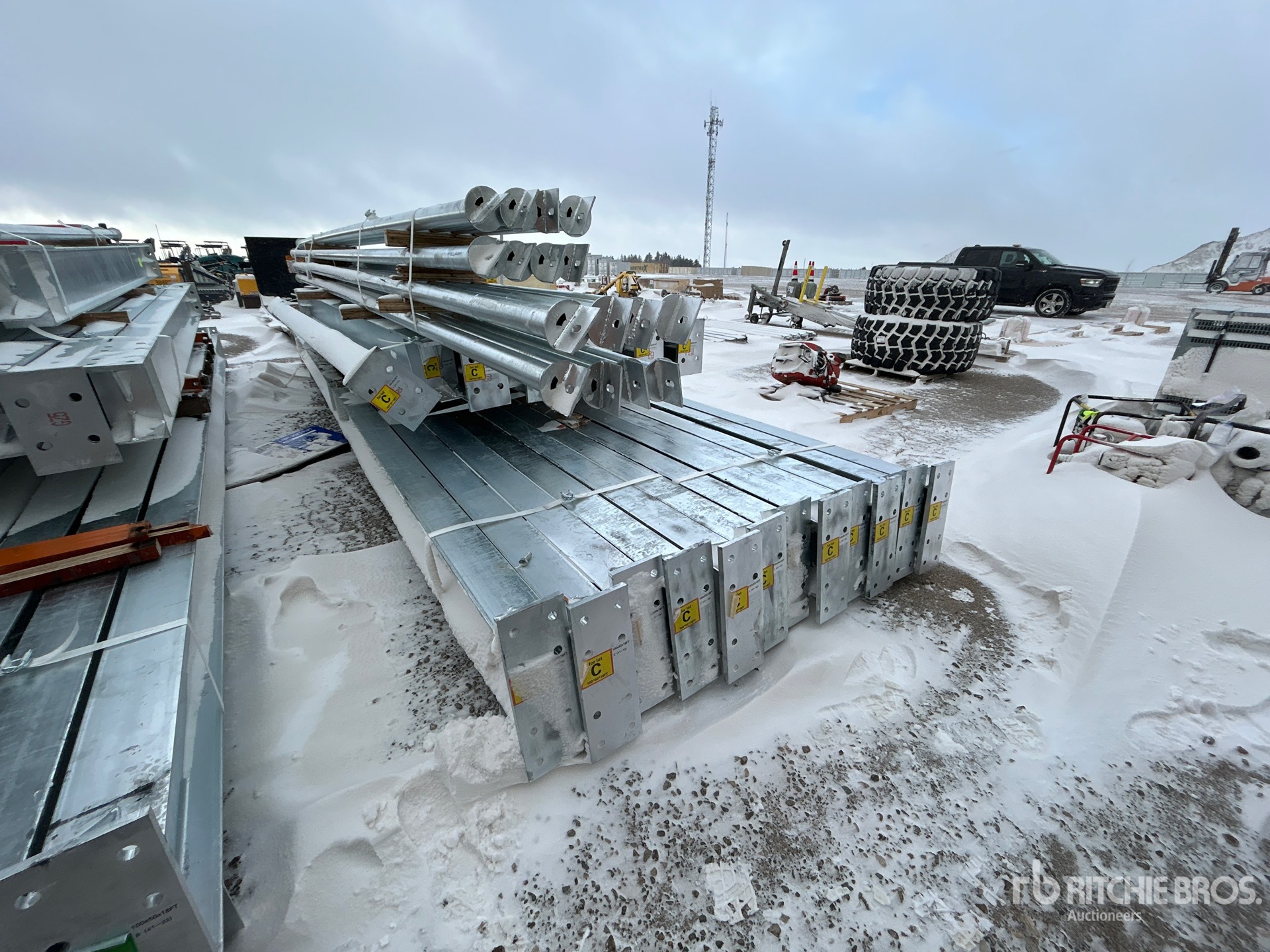 General Appearance with Bild, Ecke vorne rechts