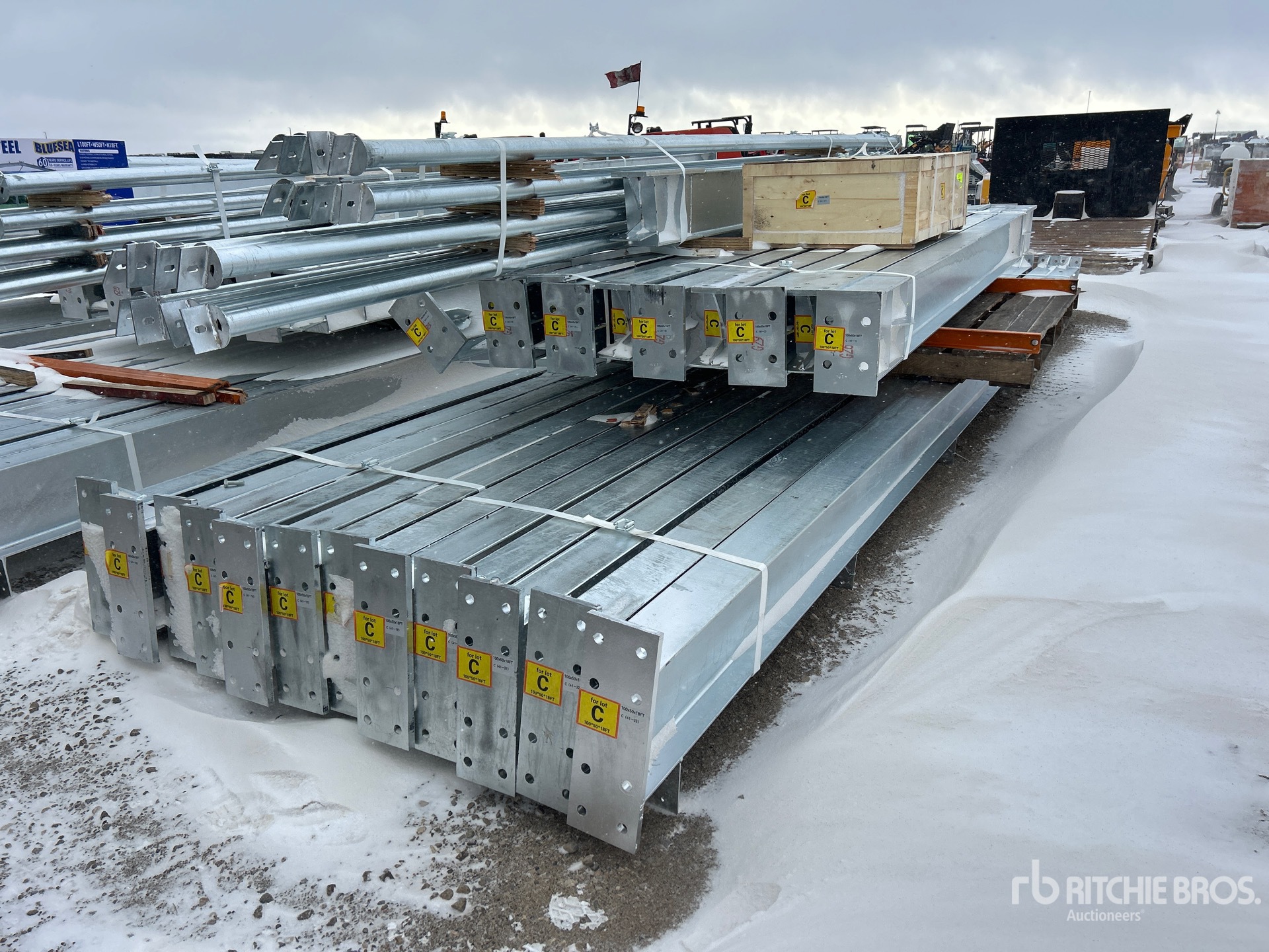 General Appearance with Bild, Ecke vorne links