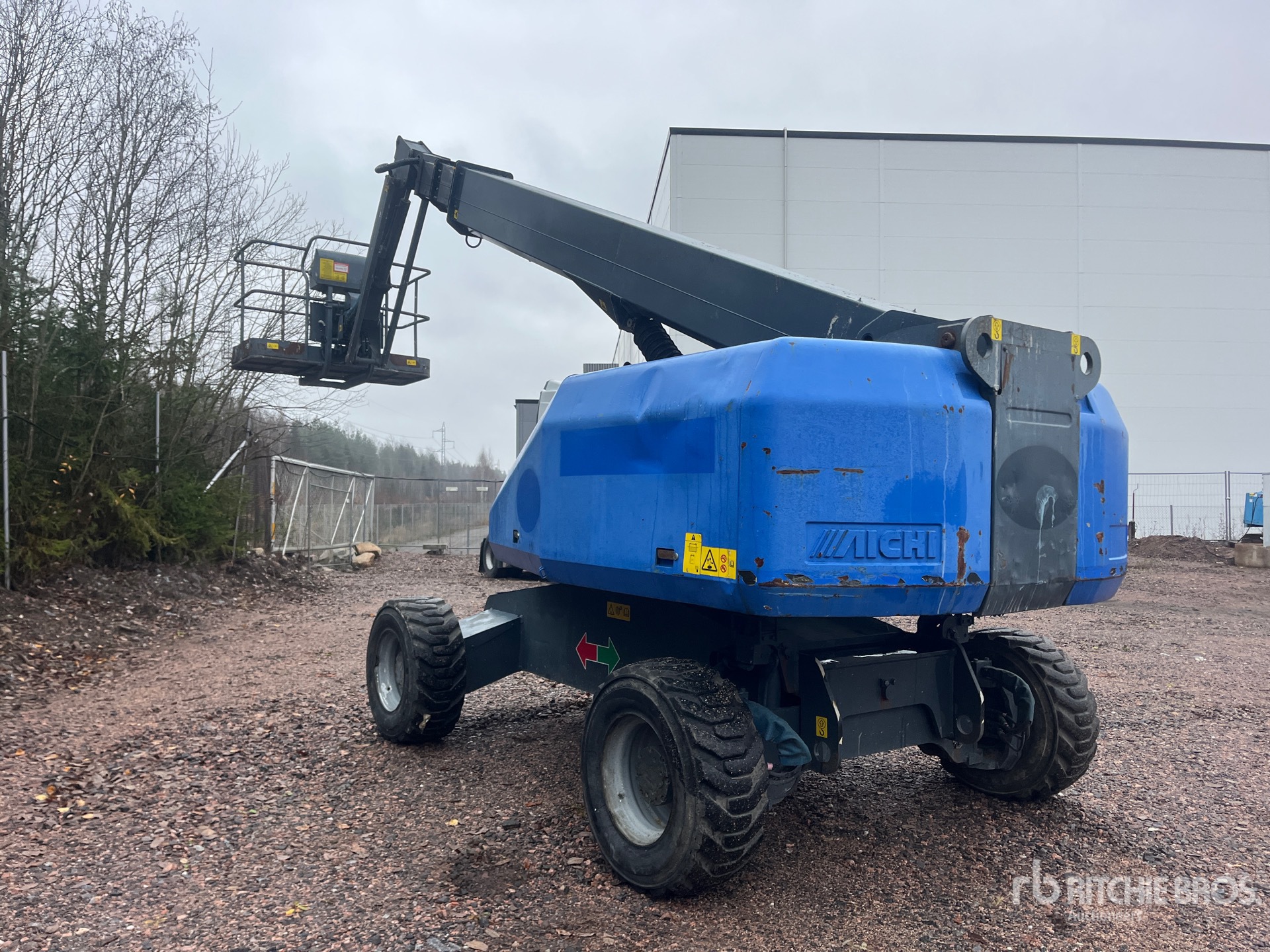 General Appearance with Picture, Right Front Corner