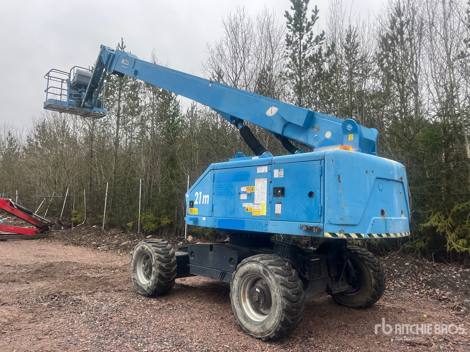 General Appearance with Picture, Right Front Corner