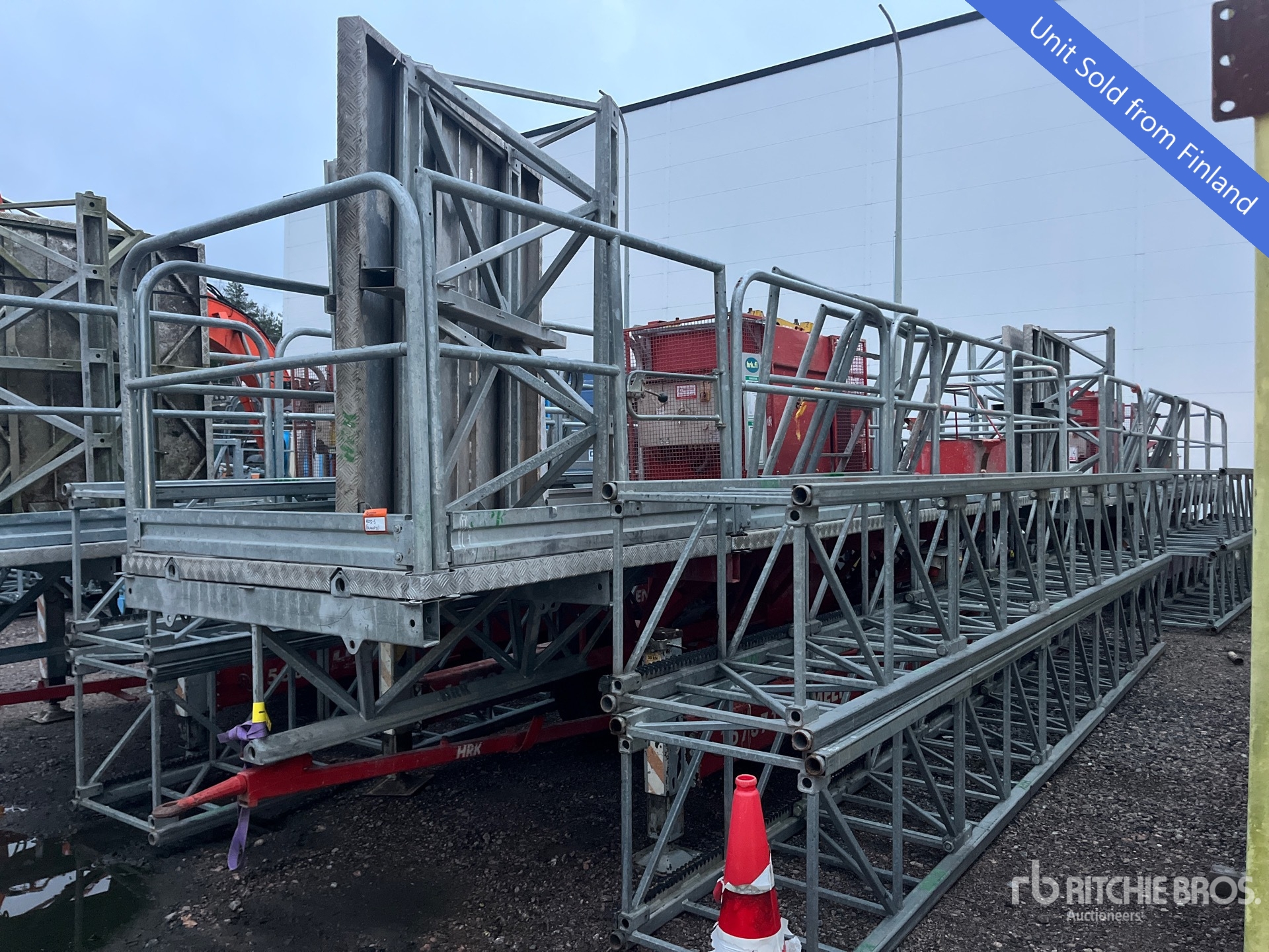 General Appearance with Featured Photo