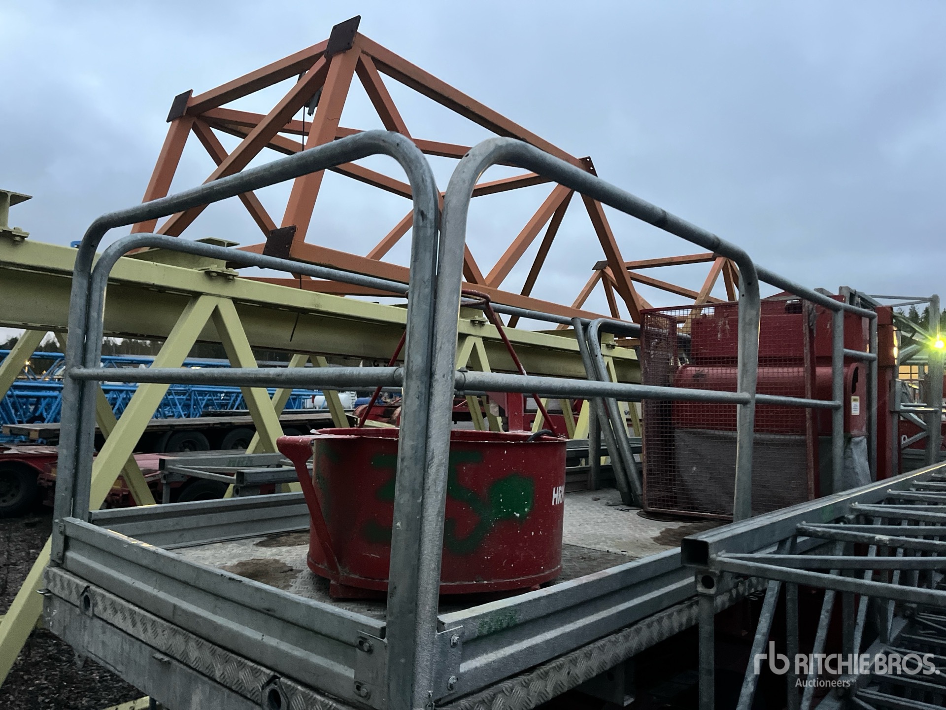 General Appearance with Foto, angolo anteriore sinistro