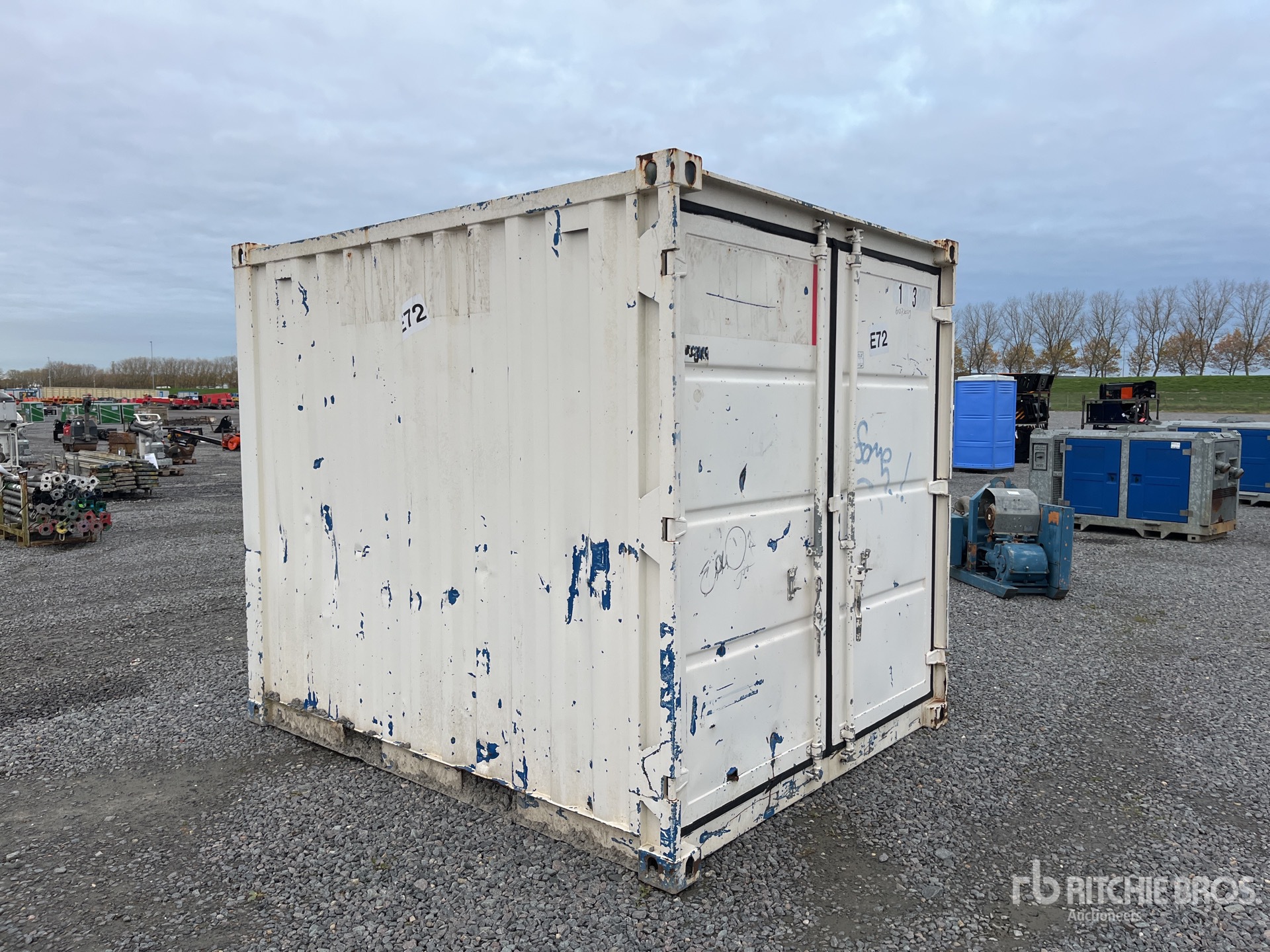 General Appearance with Picture, Right Front Corner