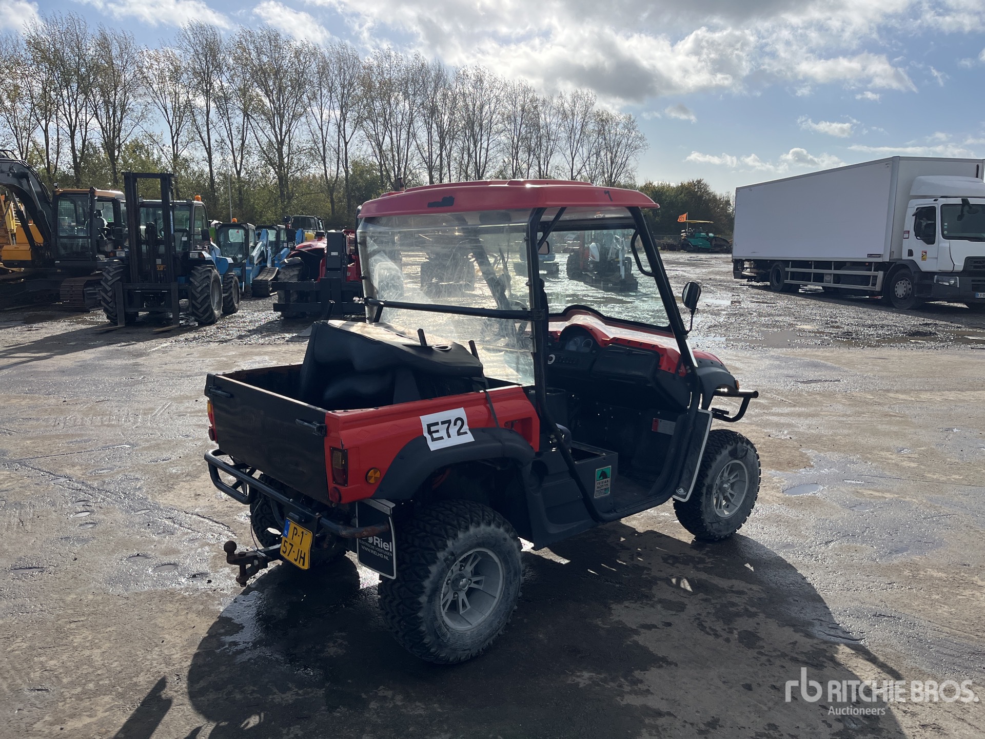 General Appearance with Picture, Right Rear Corner