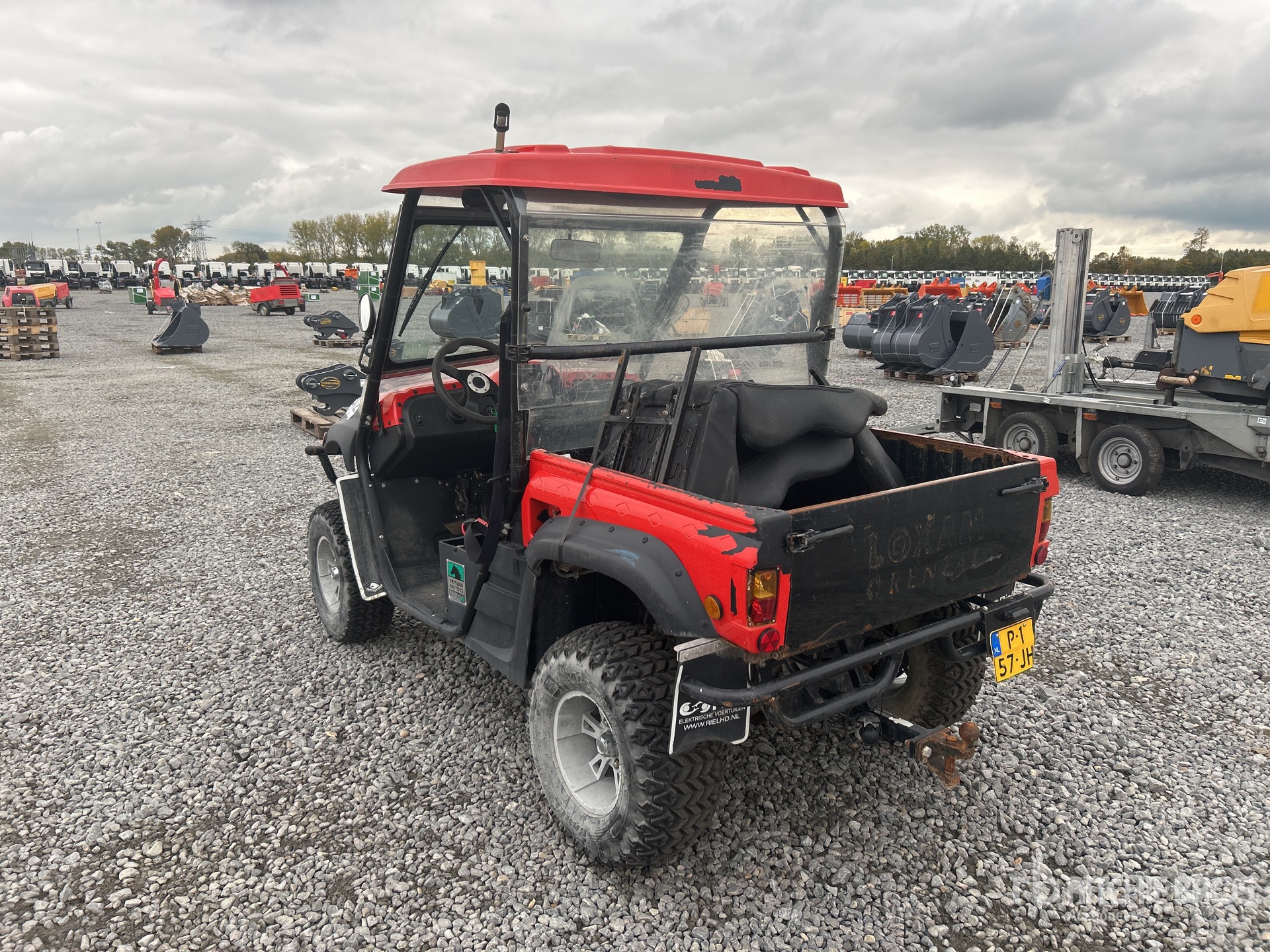 General Appearance with Picture, Left Rear Corner