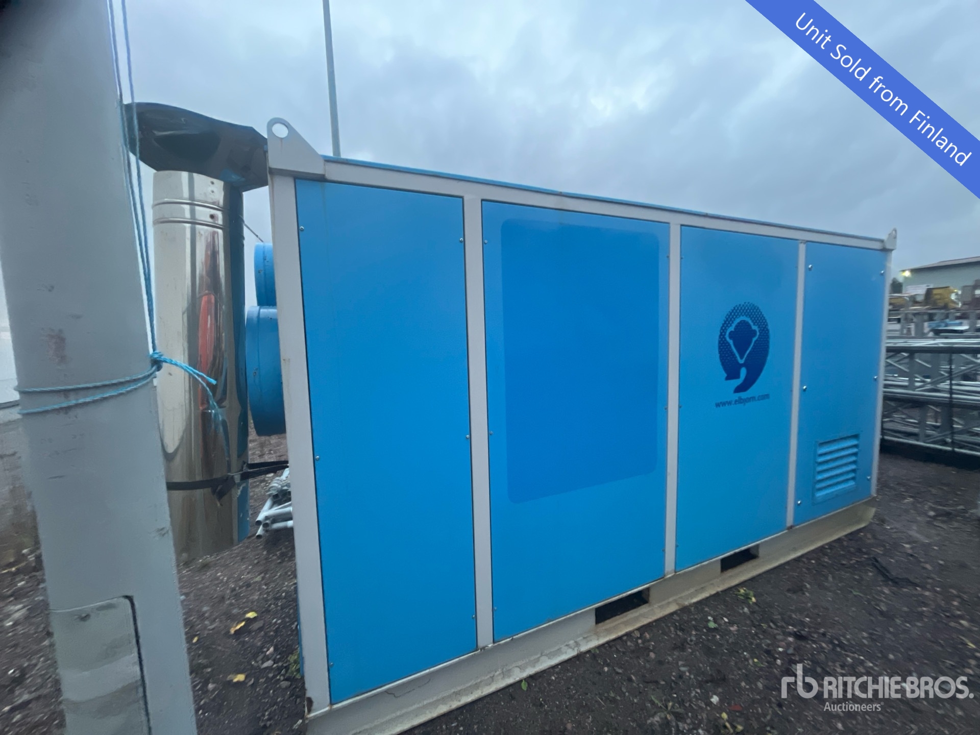 General Appearance with Bild, Ecke vorne links