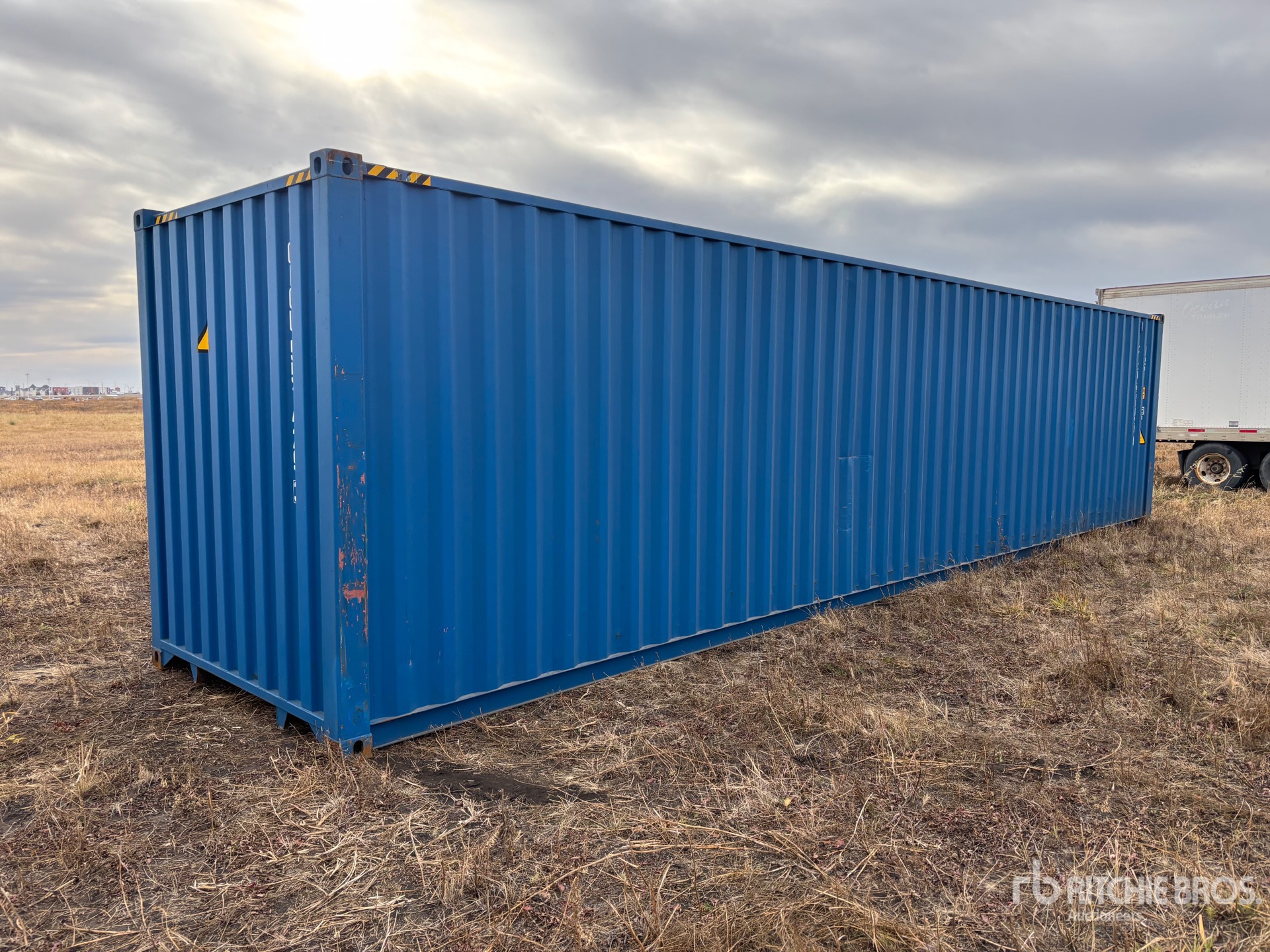 General Appearance with Bild, Ecke hinten rechts