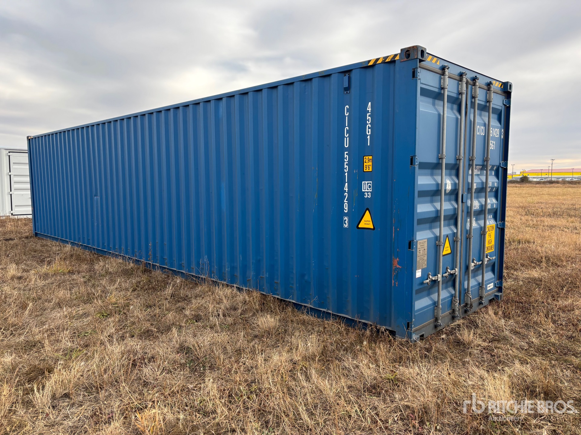 General Appearance with Bild, Ecke vorne rechts