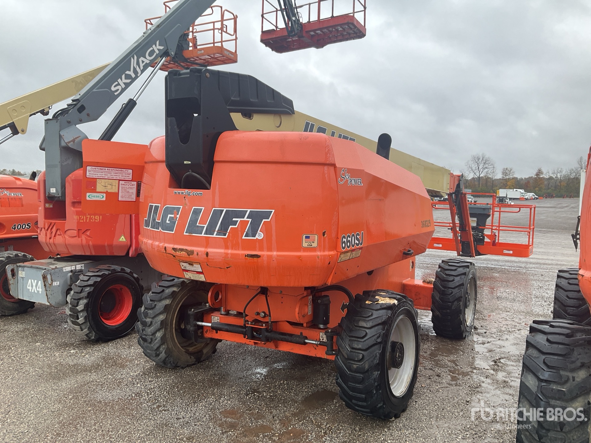 General Appearance with Picture, Right Rear Corner