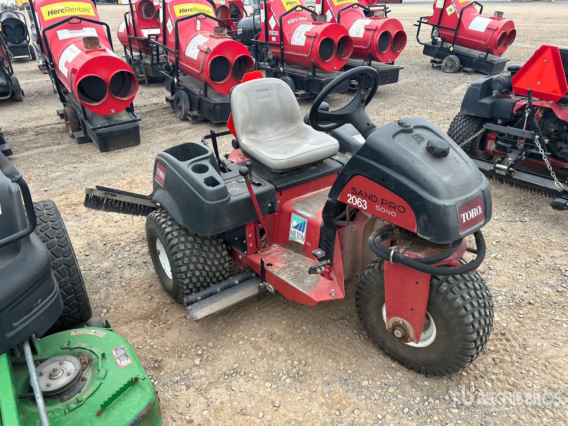 General Appearance with Picture, Right Front Corner