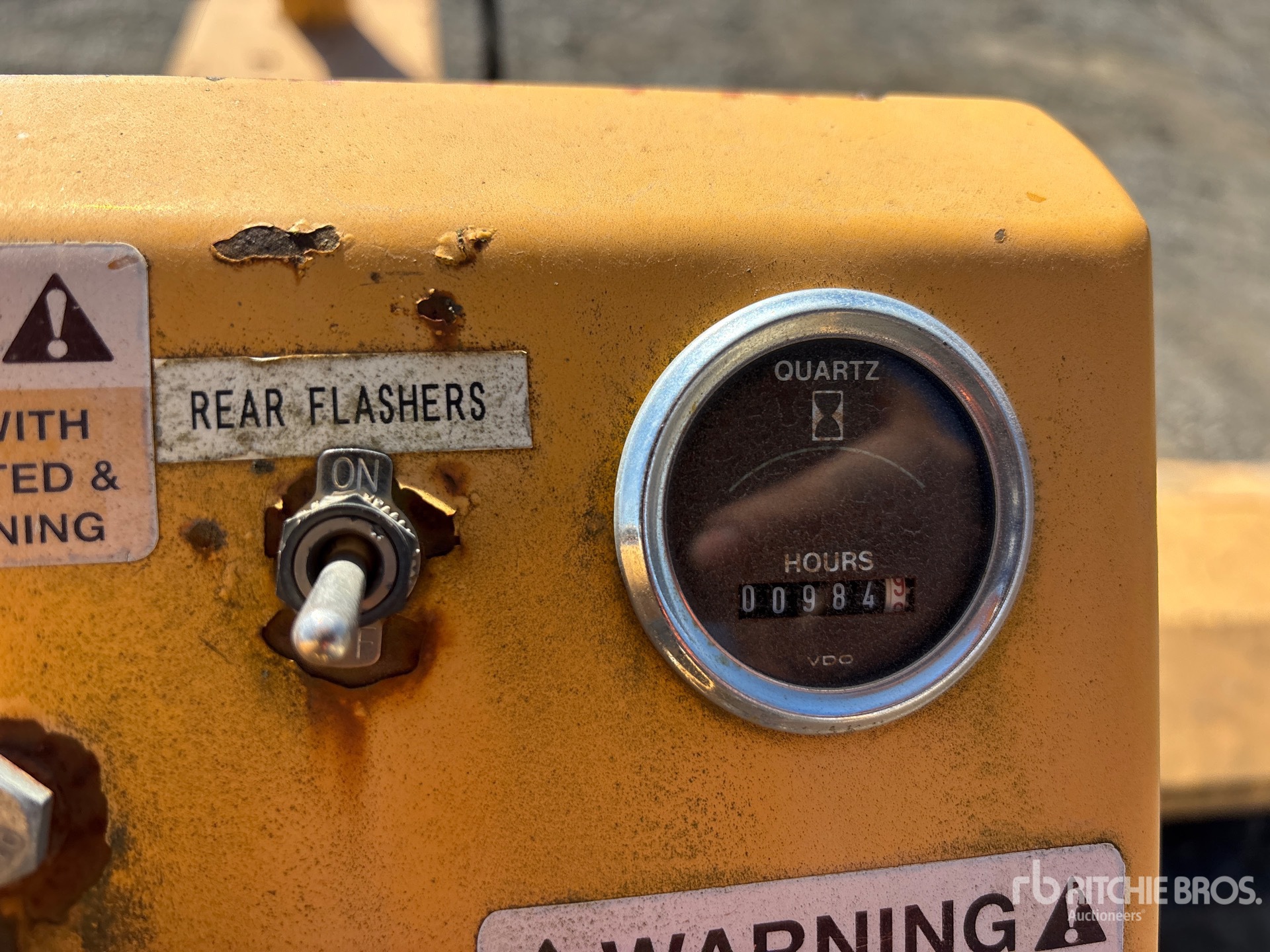 General Appearance with Hour Meter / Odometer