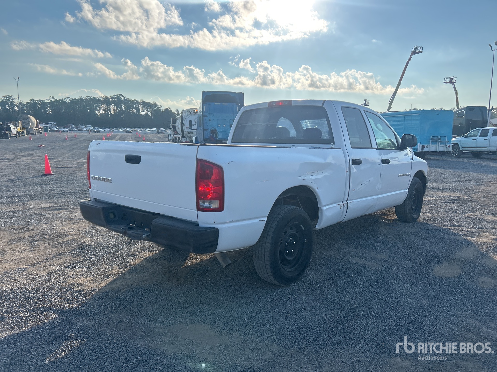 General Appearance with Picture, Right Rear Corner