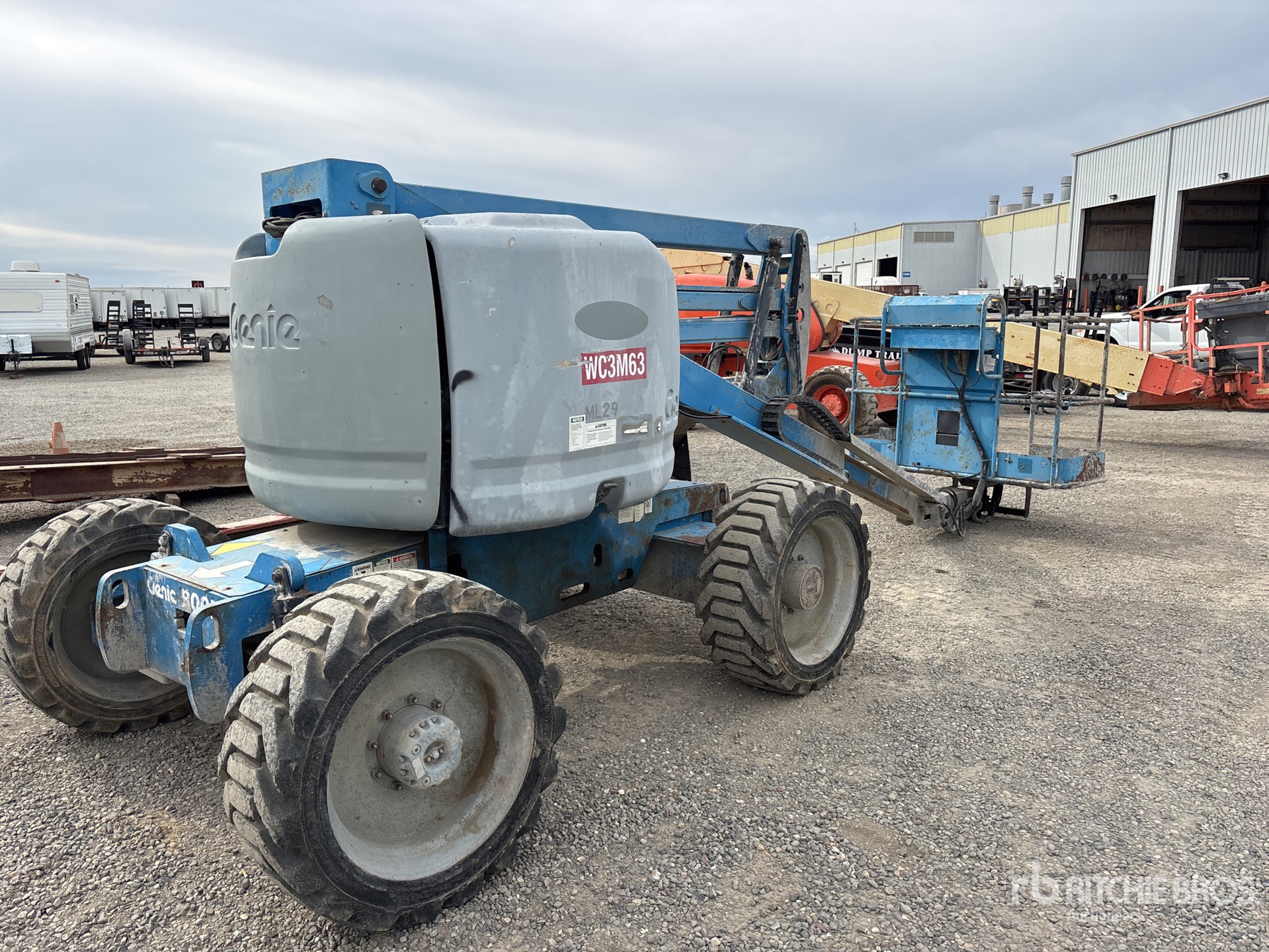 General Appearance with Picture, Right Rear Corner