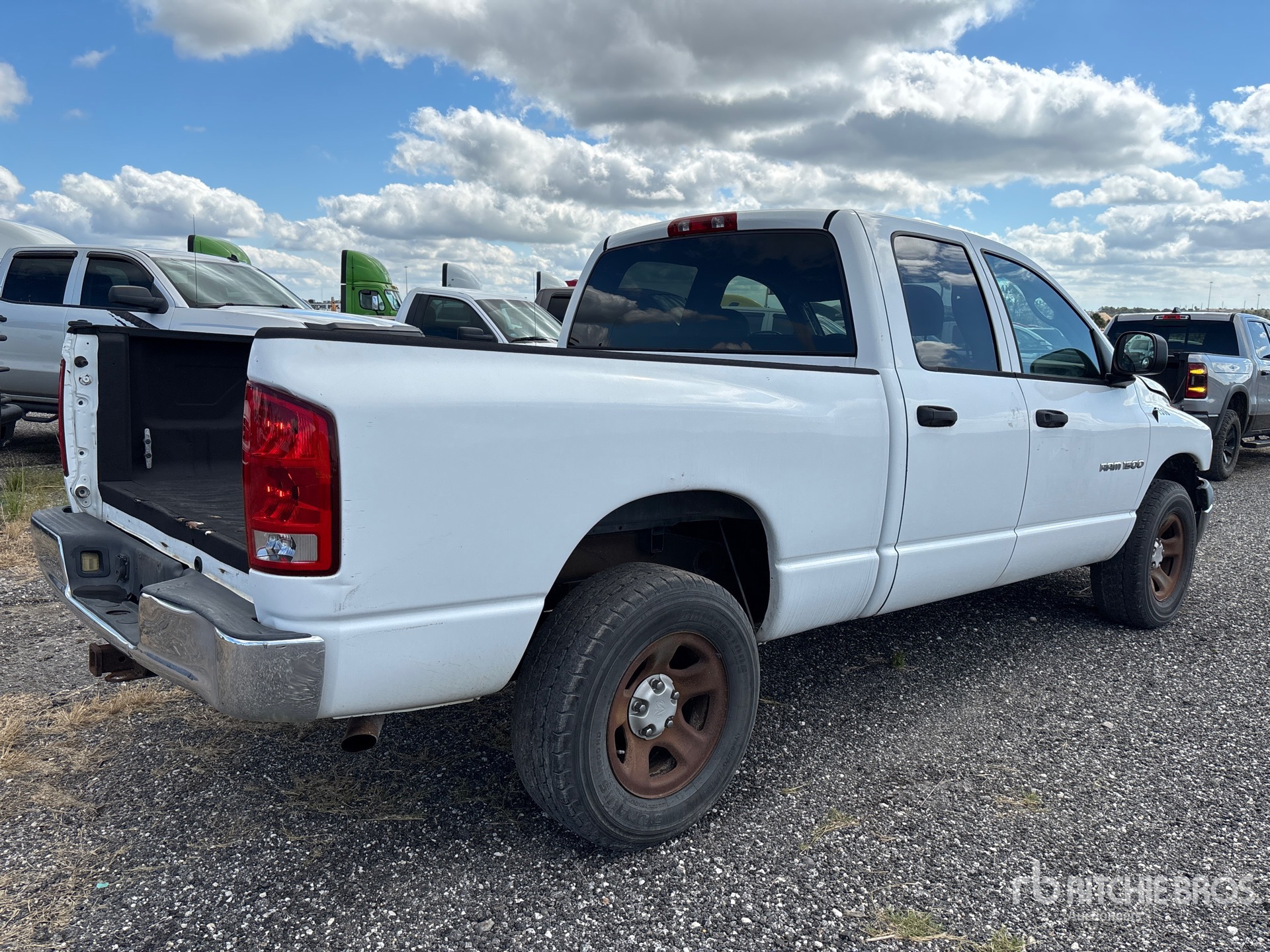 General Appearance with Picture, Right Rear Corner