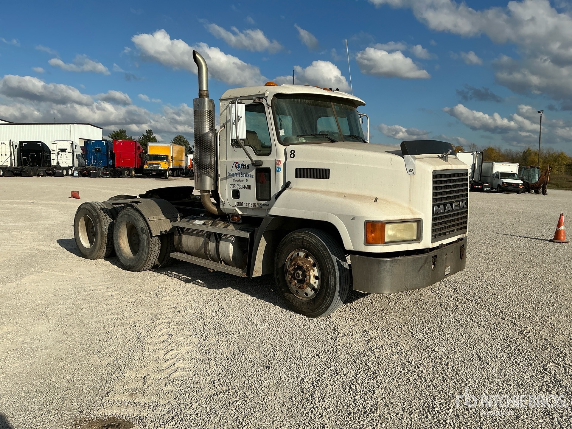 General Appearance with Image, coin avant droit