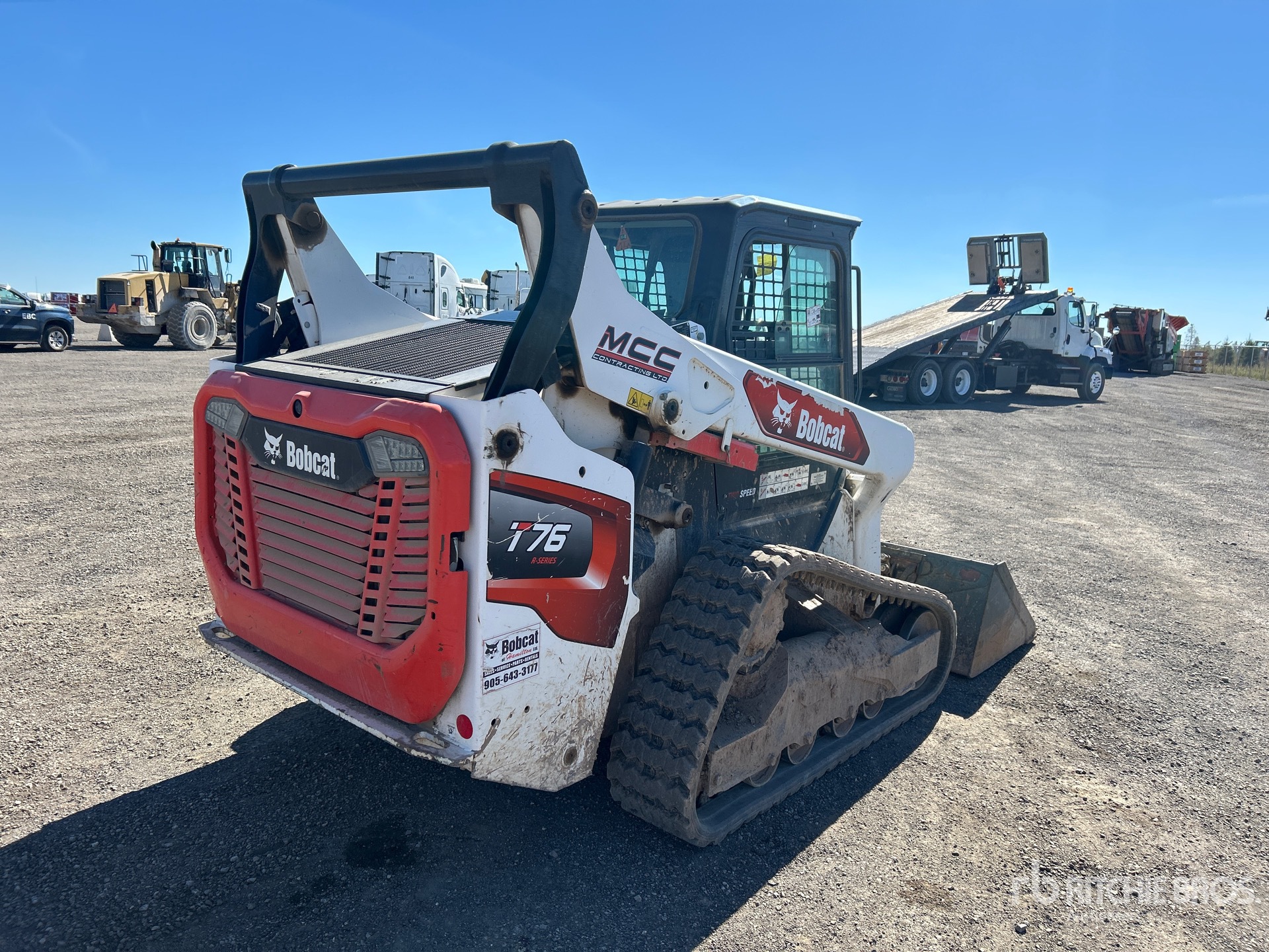 General Appearance with Foto, angolo anteriore sinistro