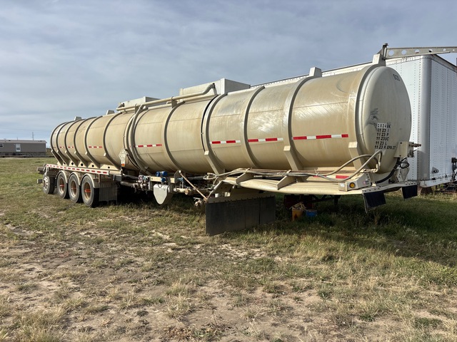 2014 Dragon Products 11000 gal Quad/A Tanker Trailer (Inoperable) 2014 Dragon Products 11000 gal Quad/A Tanker Trailer (Inoperable)
