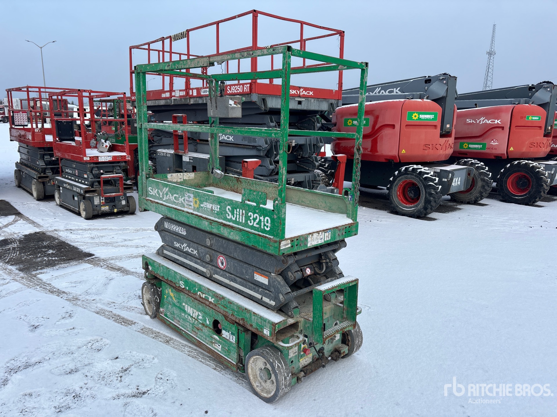 General Appearance with Picture, Right Front Corner