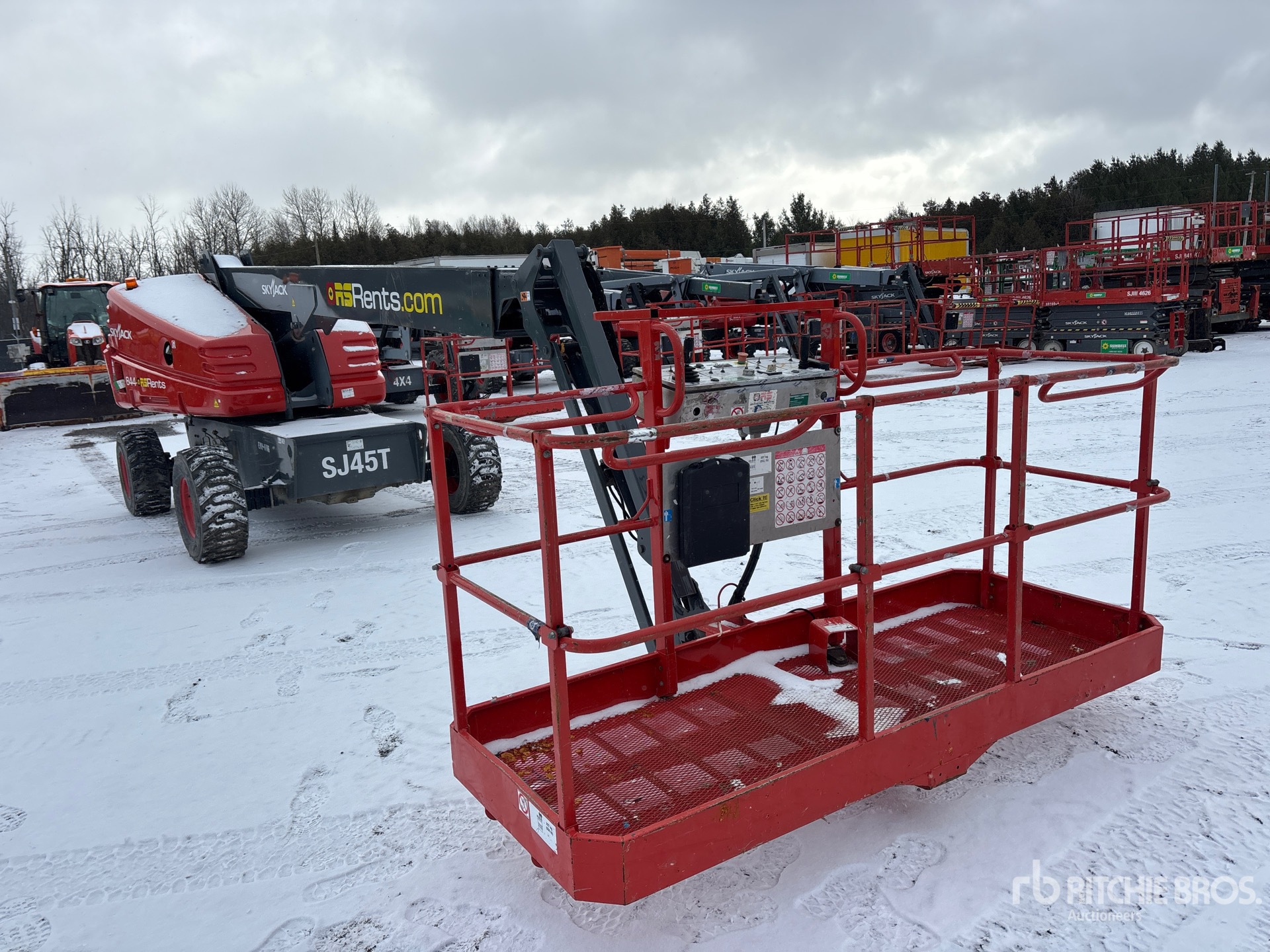 General Appearance with Picture, Right Front Corner