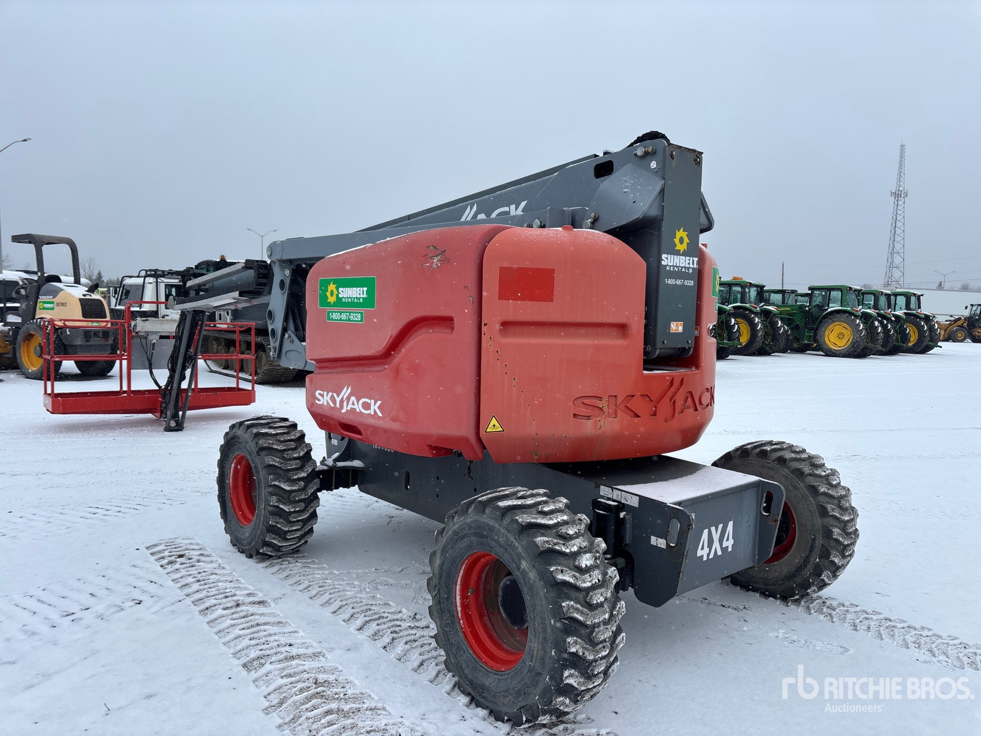 General Appearance with Foto, angolo posteriore sinistro