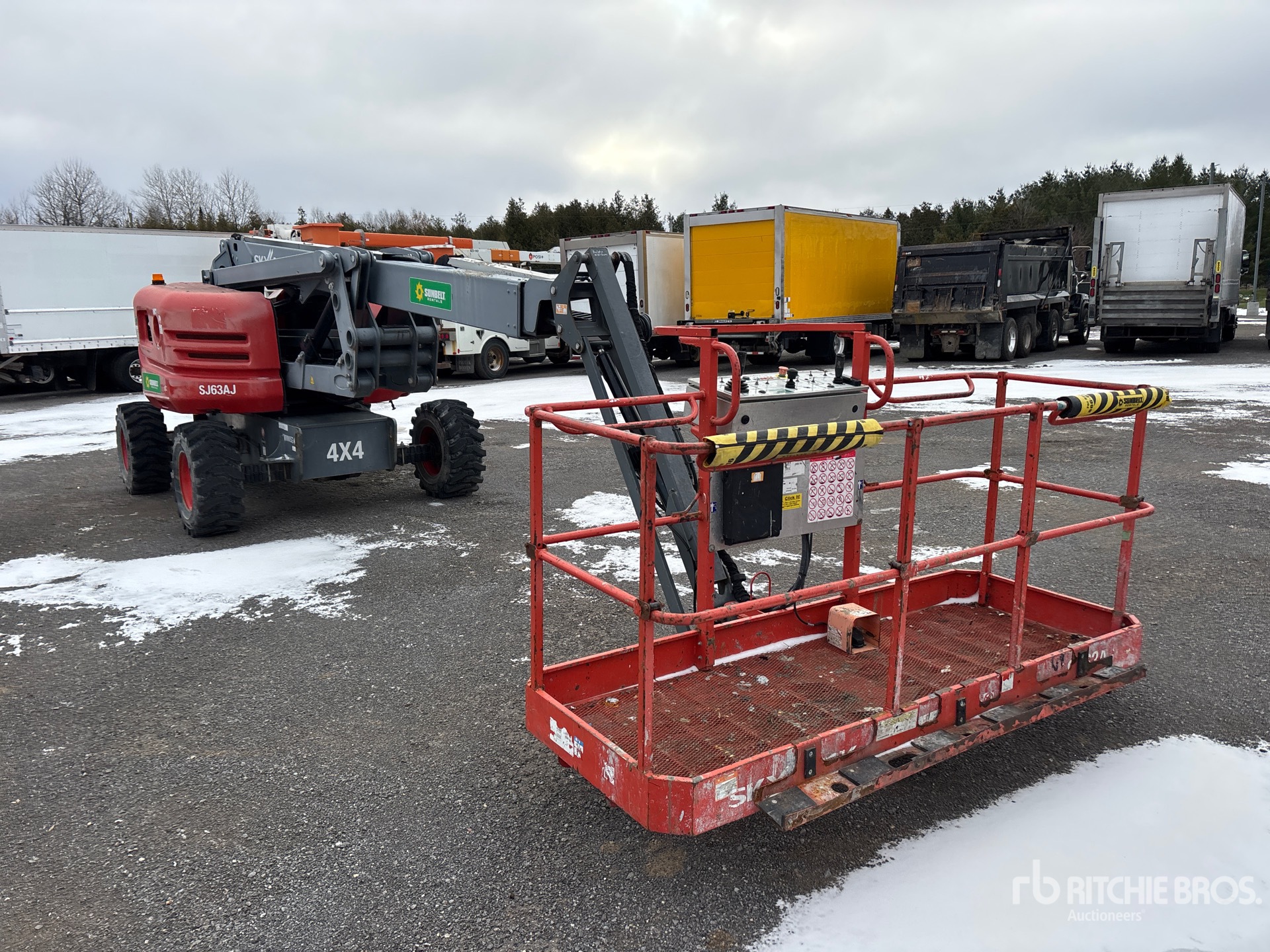 General Appearance with Foto, angolo anteriore destro