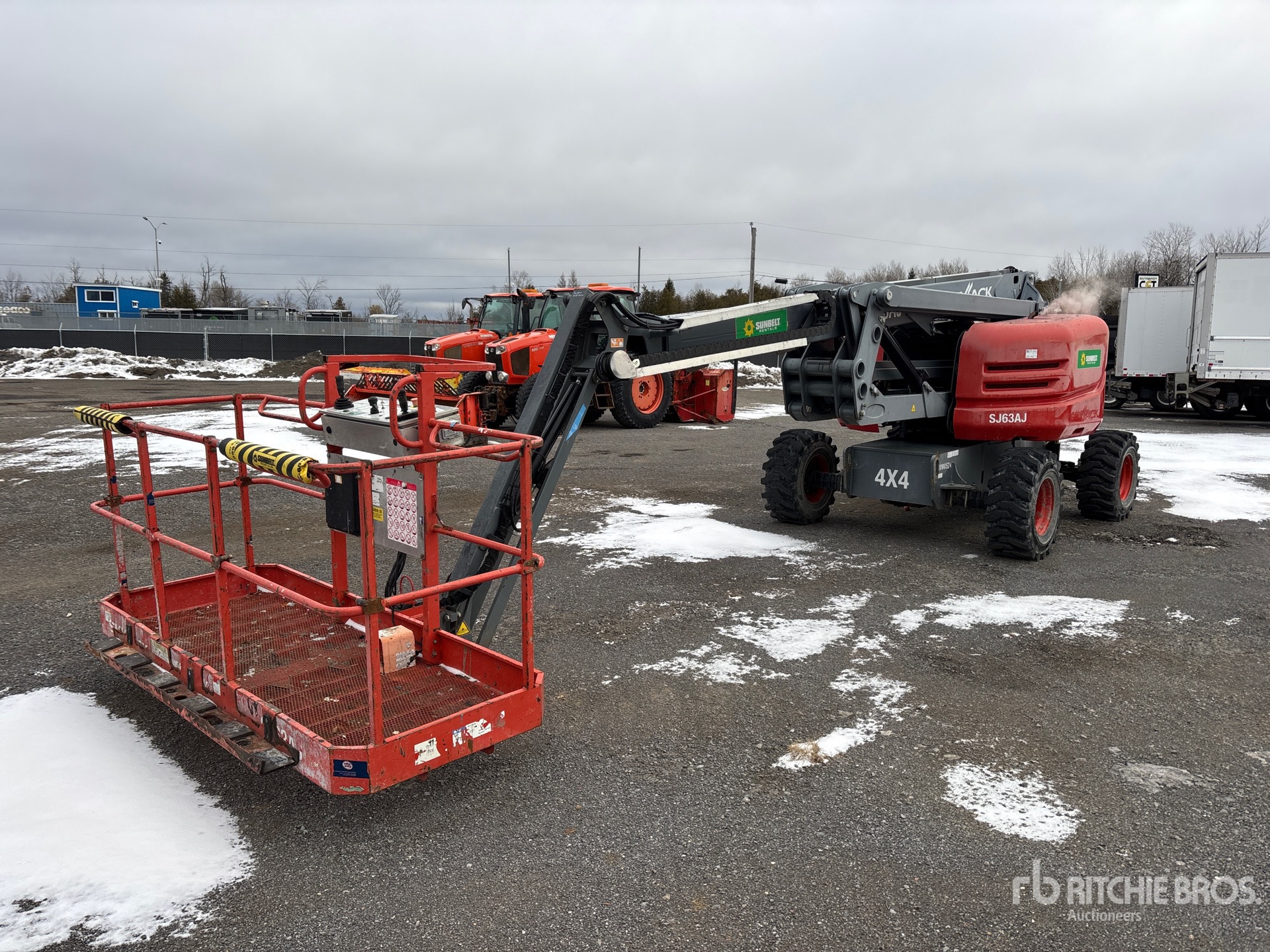 General Appearance with Foto, angolo anteriore sinistro