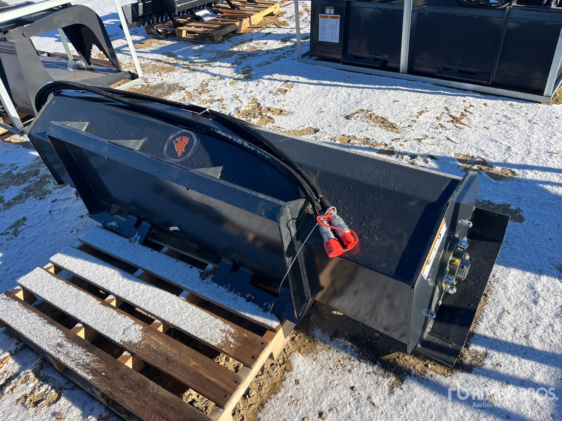 General Appearance with Foto, angolo anteriore sinistro