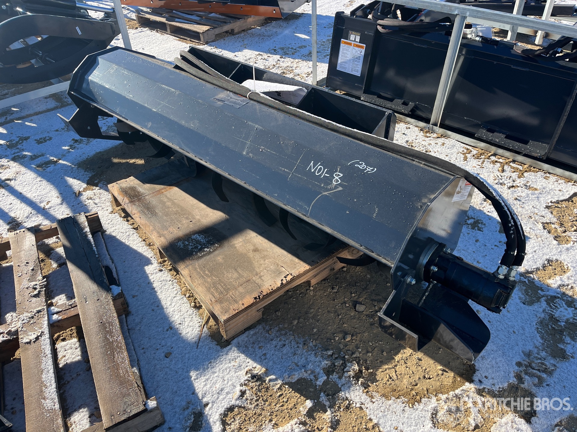 General Appearance with Foto, angolo anteriore sinistro