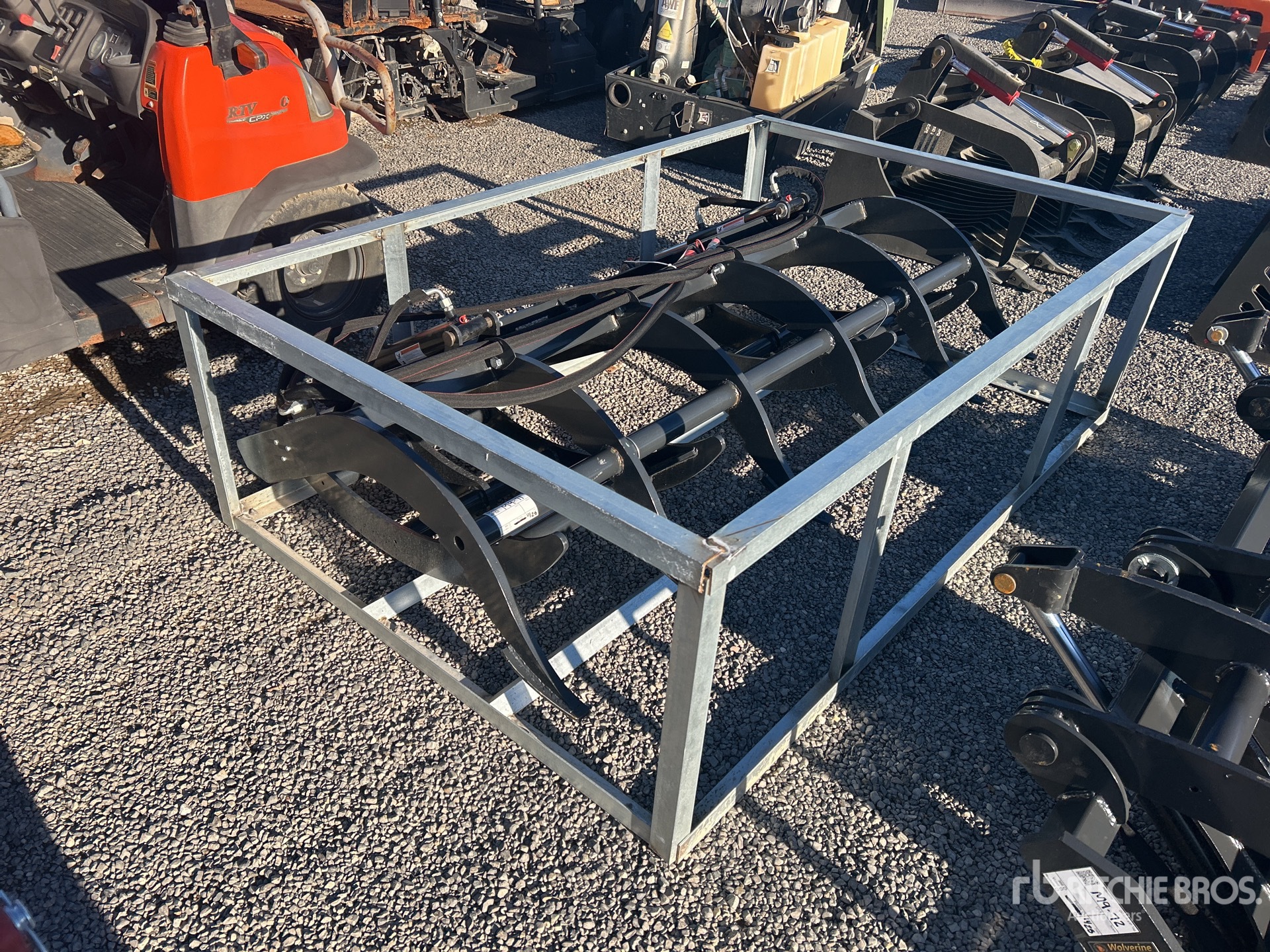 General Appearance with Foto, angolo posteriore sinistro