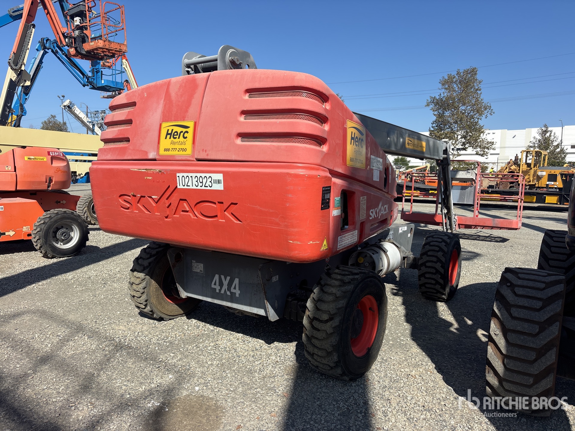 General Appearance with Picture, Right Rear Corner