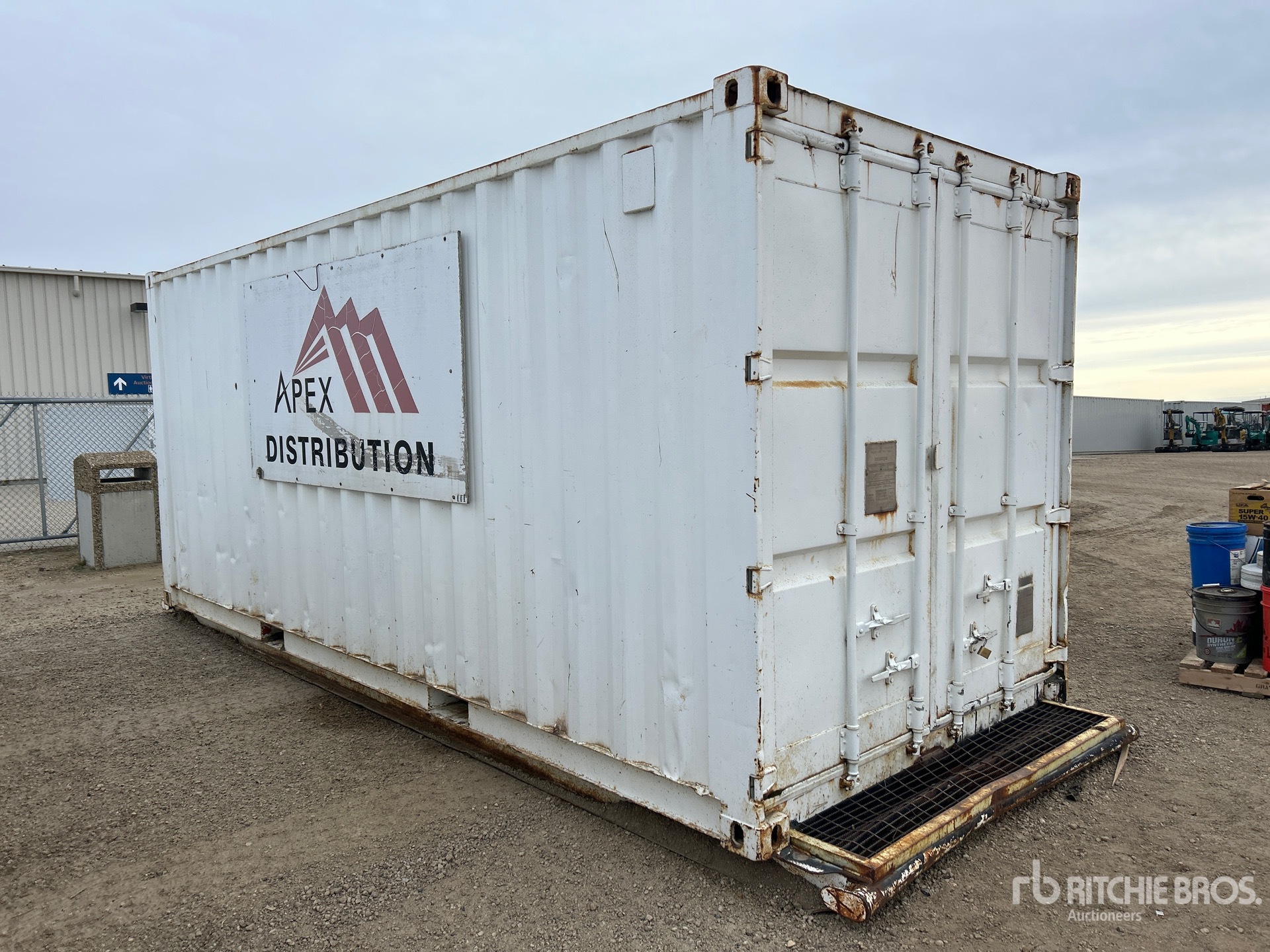 General Appearance with Picture, Right Front Corner