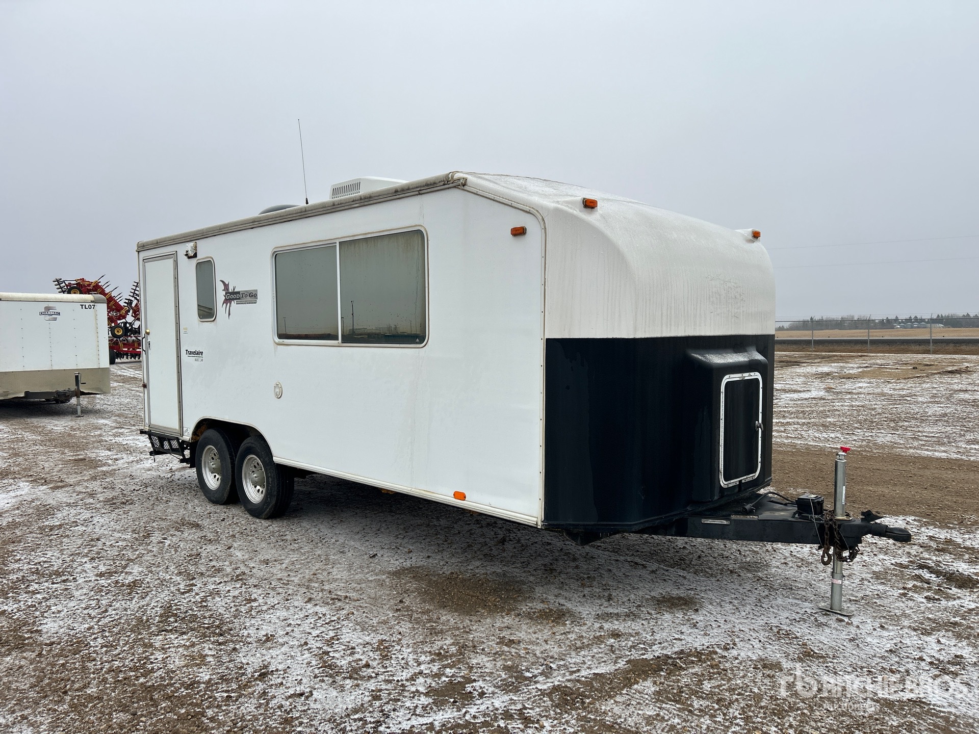 Aspect général with Image, coin avant droit