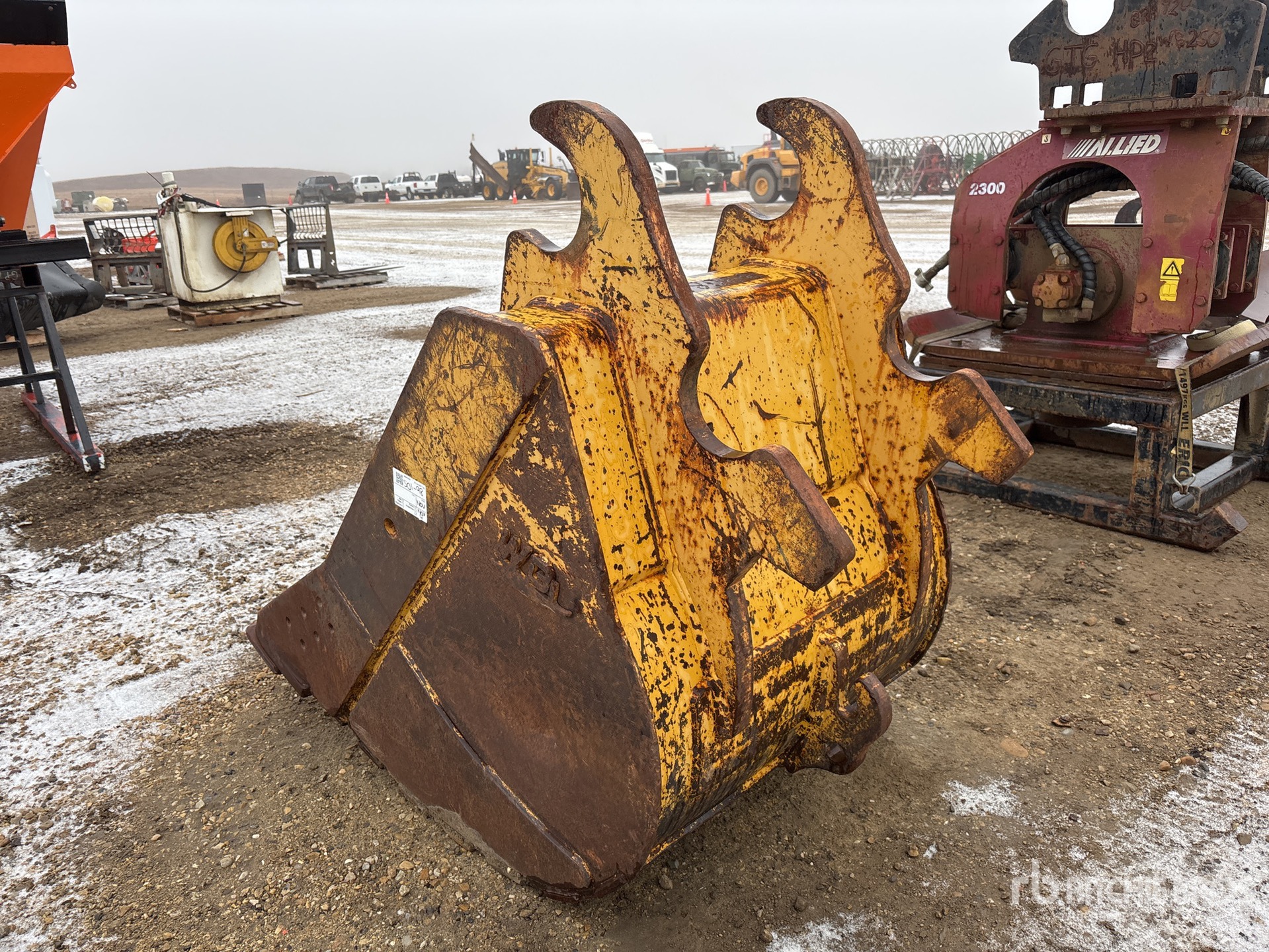 General Appearance with Bild, Ecke hinten links