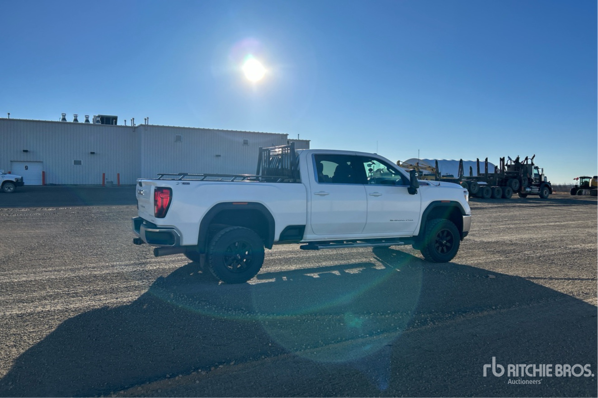 General Appearance with Bild, Ecke hinten rechts