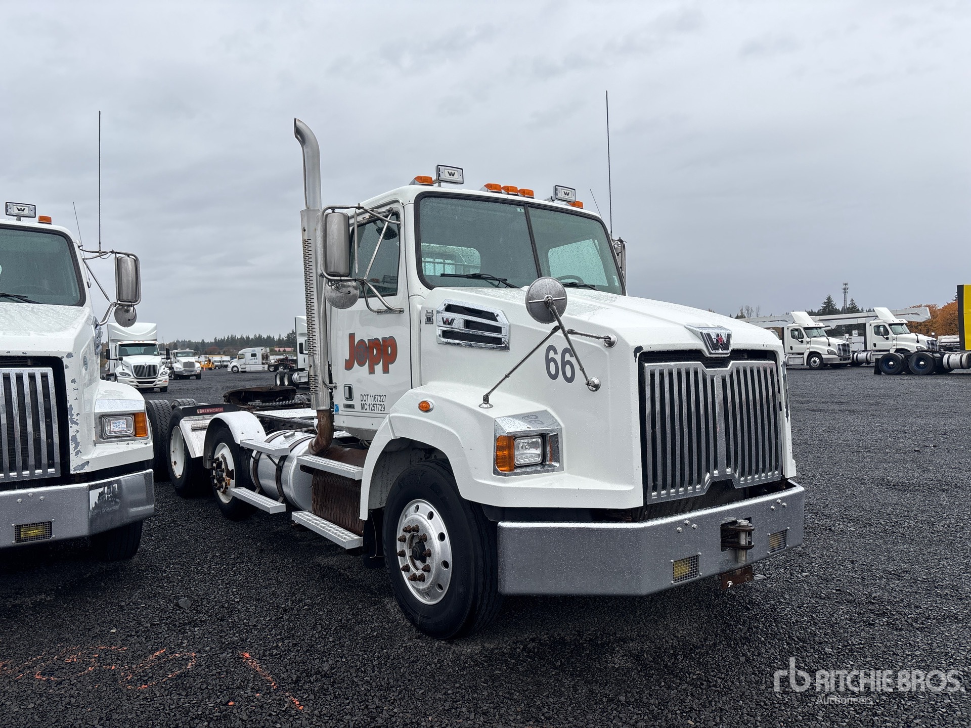 General Appearance with Picture, Right Front Corner