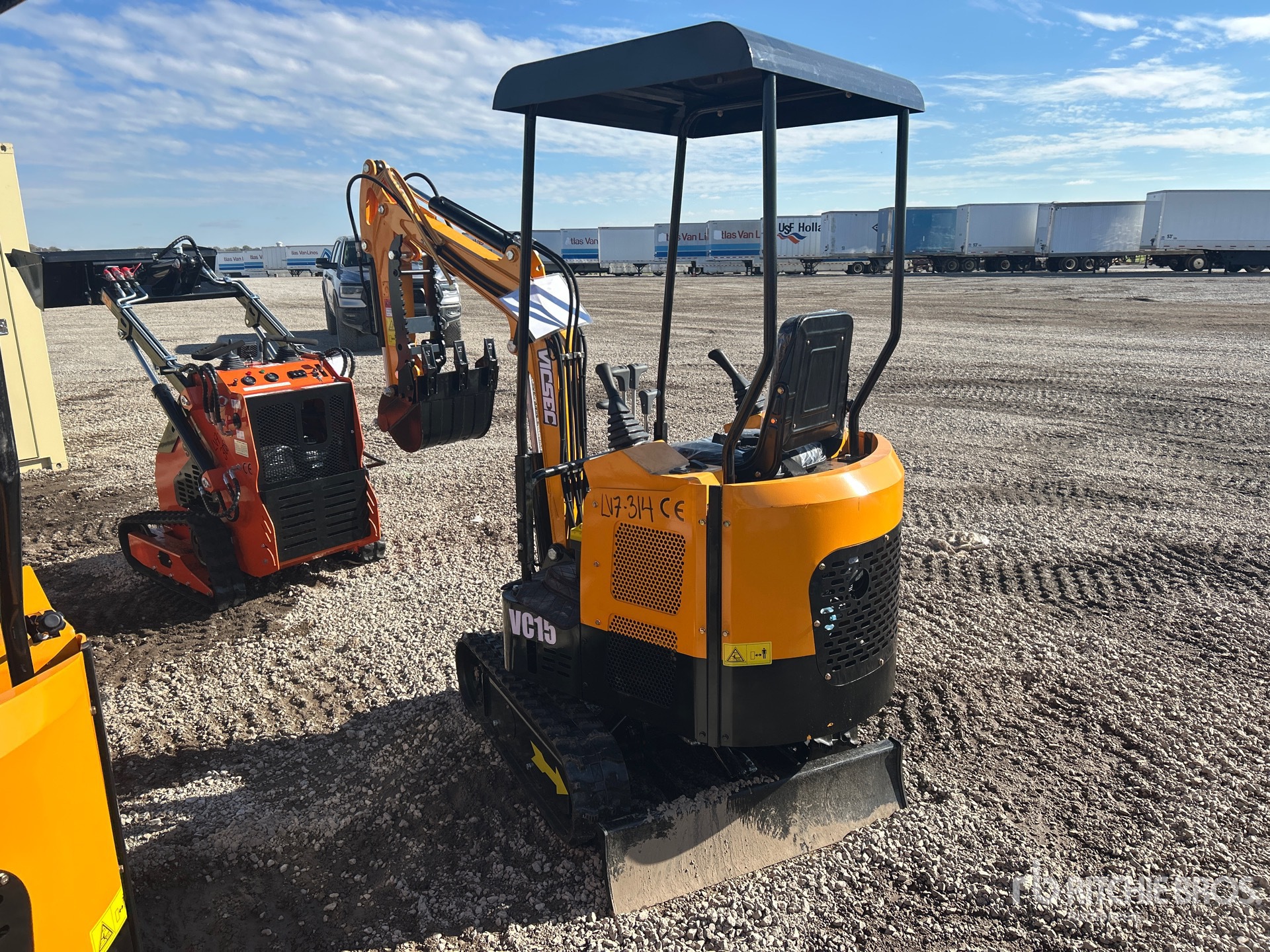 General Appearance with Picture, Left Rear Corner