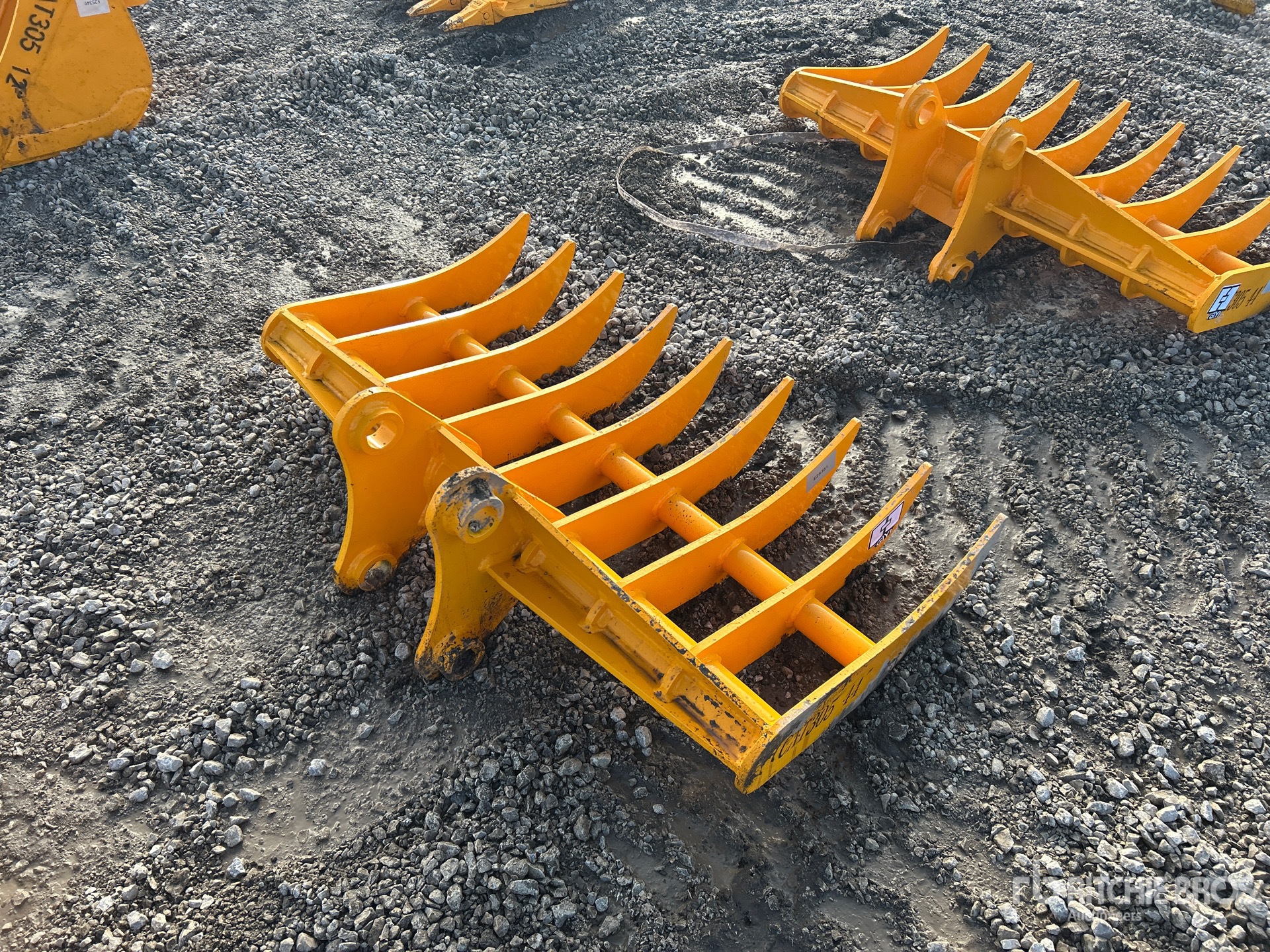 Aspect général with Image, coin arrière droit