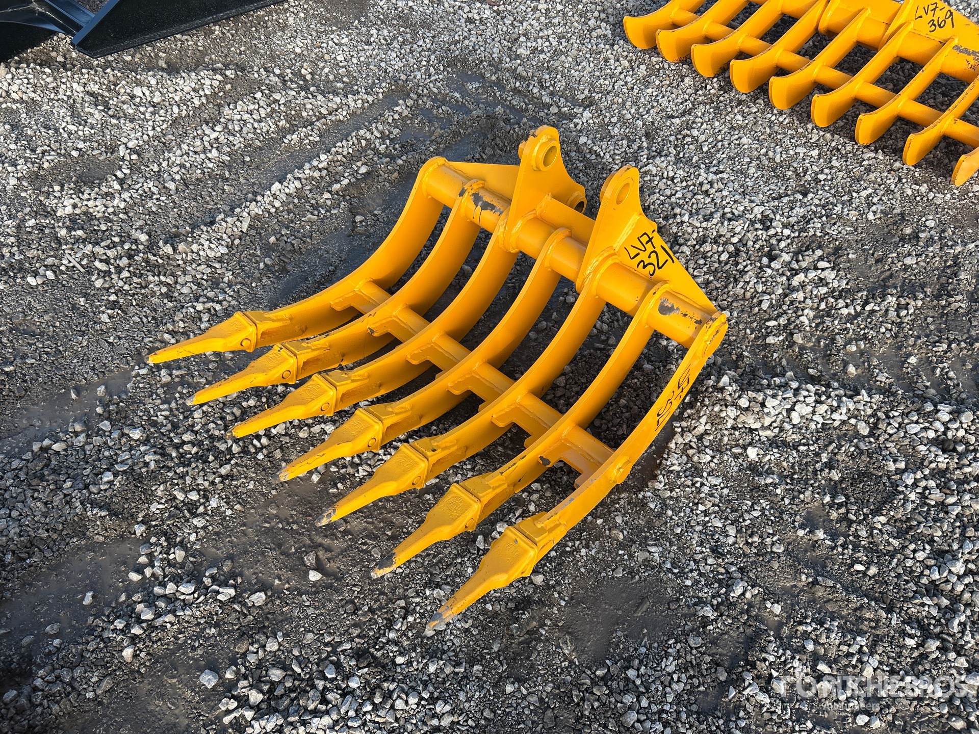 Aspect général with Image, coin avant gauche