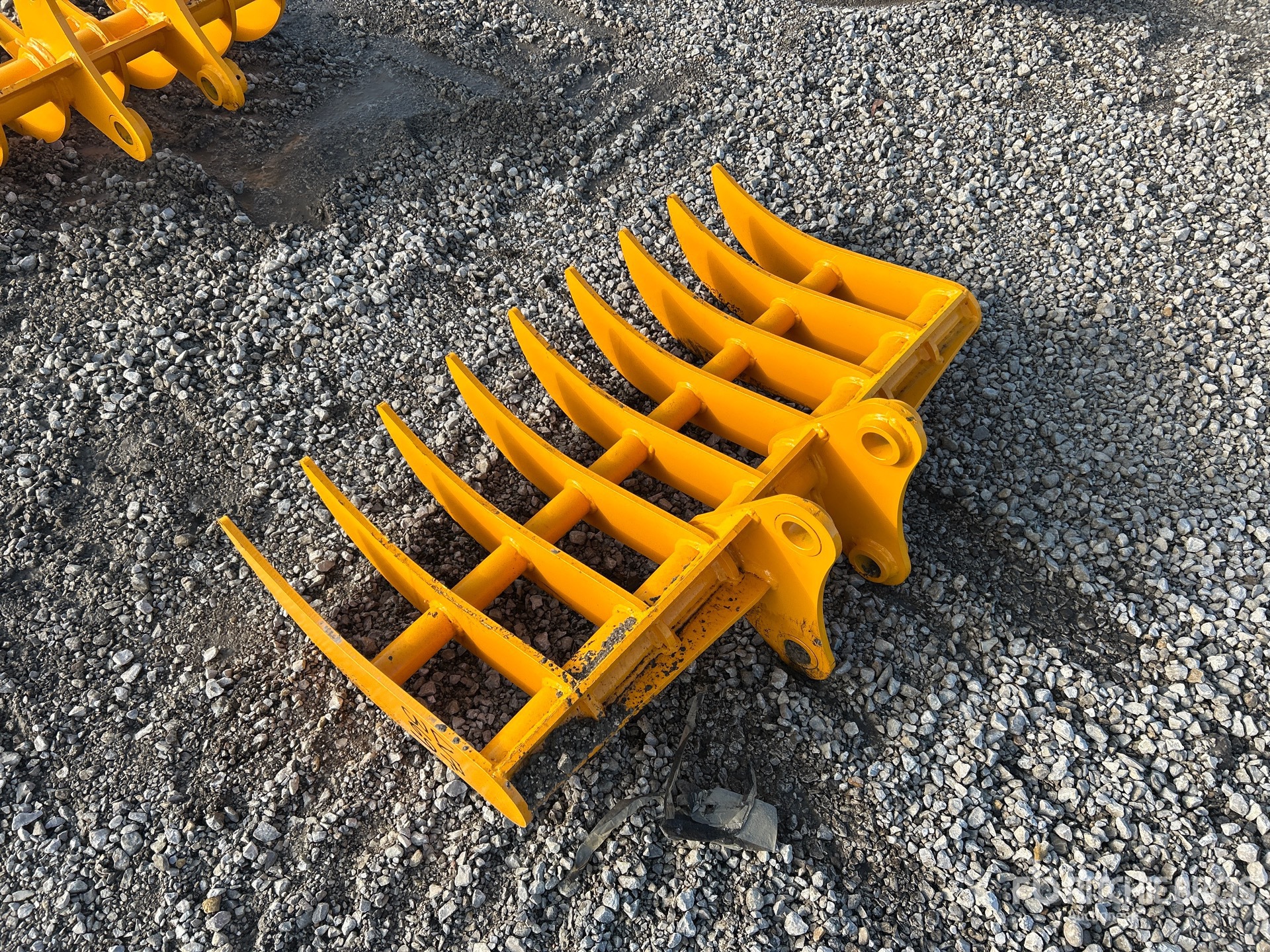 Aspect général with Image, coin arrière gauche